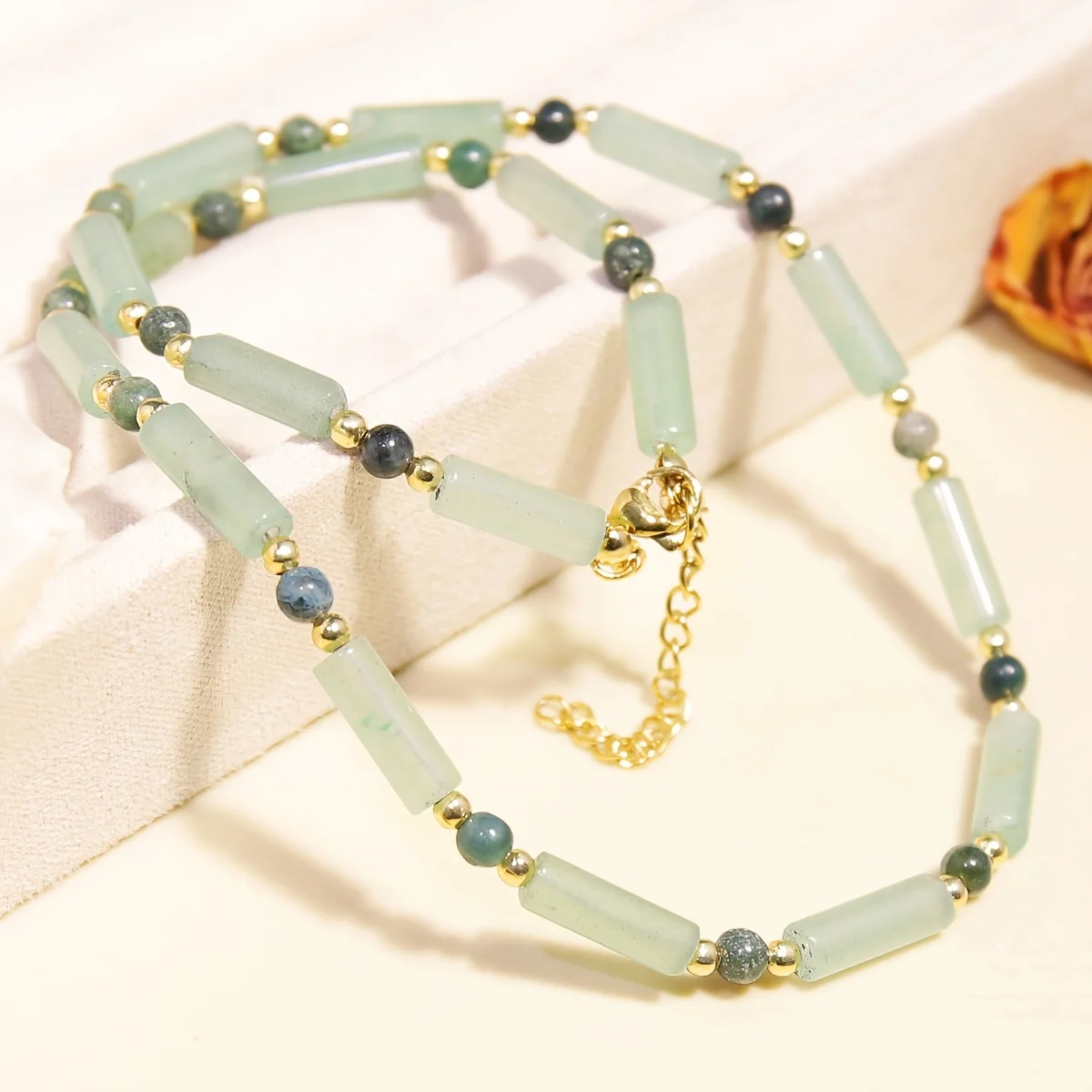 1 pièces vente chaude pierre naturelle colonnare vert aventurine et agate aquatique collier de perles en cadeau.