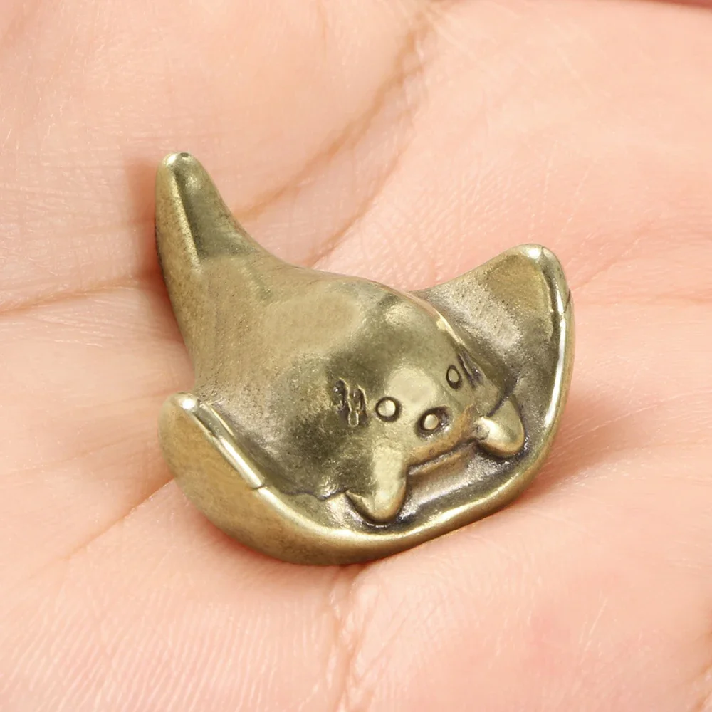 

Brass Devil Fish Cute Kawaii Pocket-size Marine Organism Animal Metal Figurines Desk Decoration Mini Fish Retro Home Decor