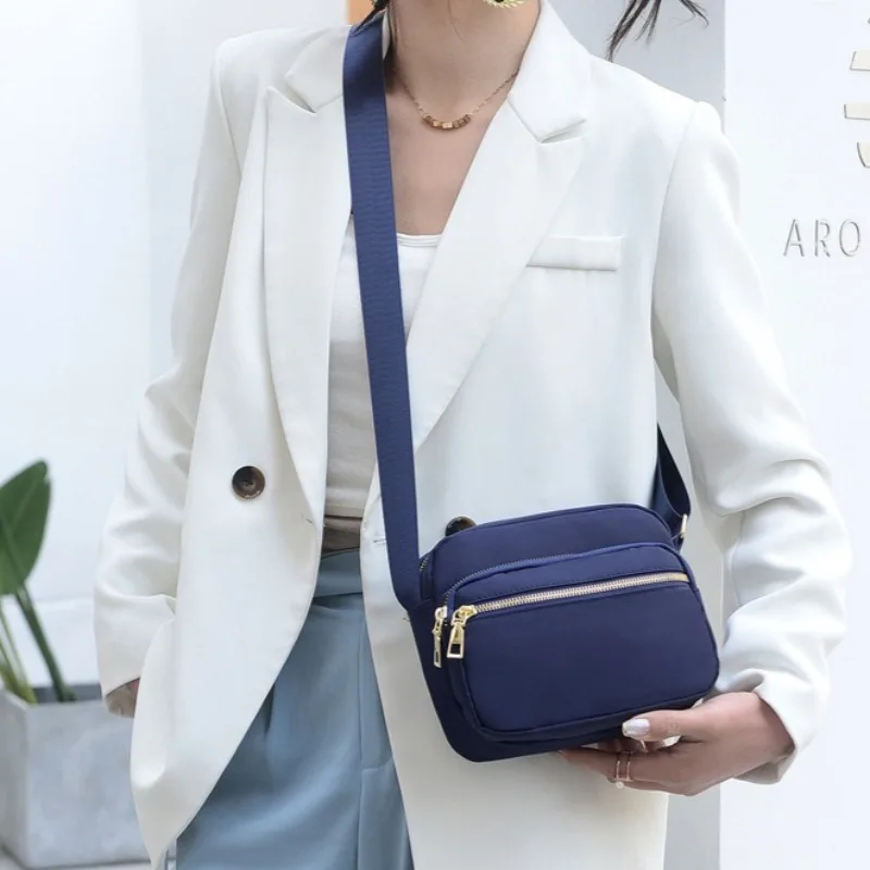 Middle Aged Mom Crossbody Bag Nylon Small Square Purse for Women Stall Vendor Cash Organizer Oxford 20x16x7cm