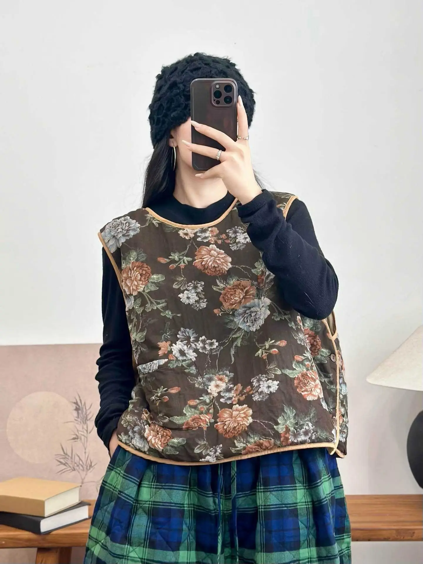 Gilet Ne ort rotondo in morbido cotone retrò Abbigliamento interno caldo Faionable Jaet da donna con fantasia floreale unica