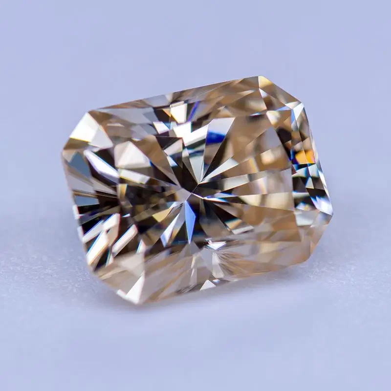Moissanit-Stein, natürliche Farbe, Teegelb, Radiant-Schliff, im Labor gezüchteter Diamant für die Schmuckherstellung – Detail 3
