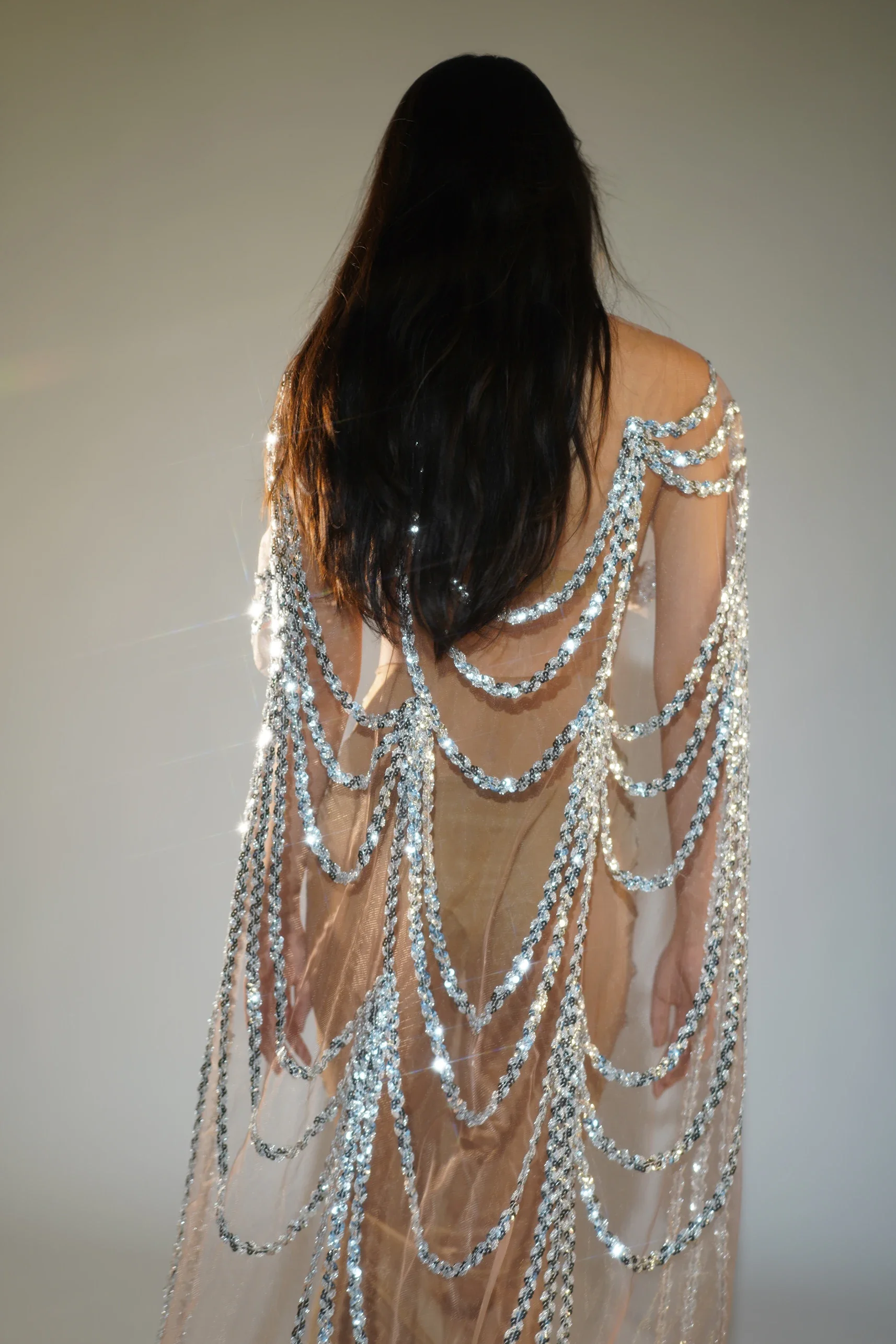 حفلة موسيقية انظر من خلال ثوب مسائي عيد ميلاد احتفال حفلة قطارات طويلة فستان المغني مرحلة العرض ارتداء مثير زي فستان الحفلات Yugou