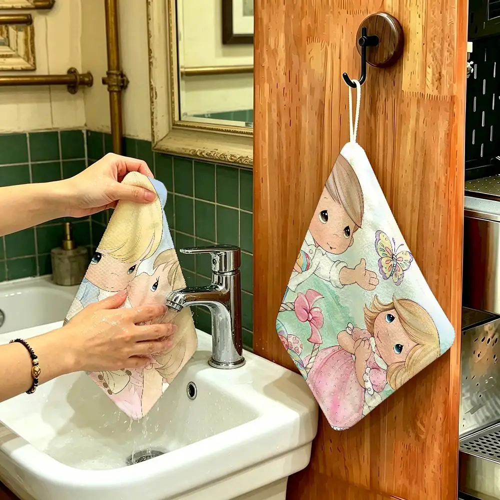 Precious Moments - Toalla para limpiar las manos de poliéster y algodón, toalla colgante de secado rápido para cocina, baño y artículos de uso diario