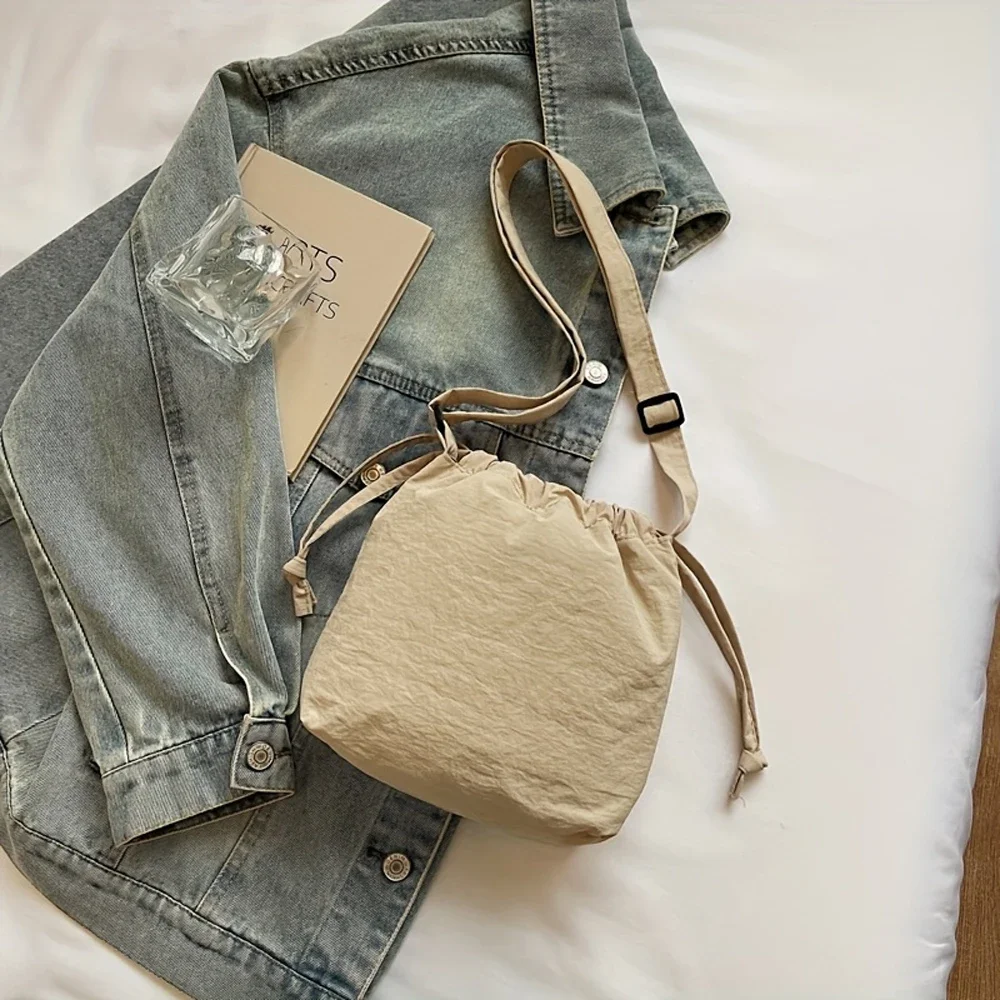 Lady Crossbody Bag, Rope-fastened Canvas Bag, New Fashionable Distinctive Design Crossbody Bag, Bulging Bucket-shaped Bag