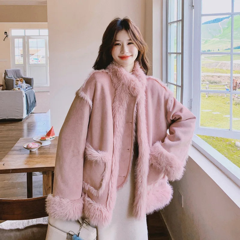 

Plush Patchwork Jacket for Women, Sweet Pink Lamb Wool, Reversible Faux Fur Coat, 2025 Winter Age-Reducing Warm Jacket