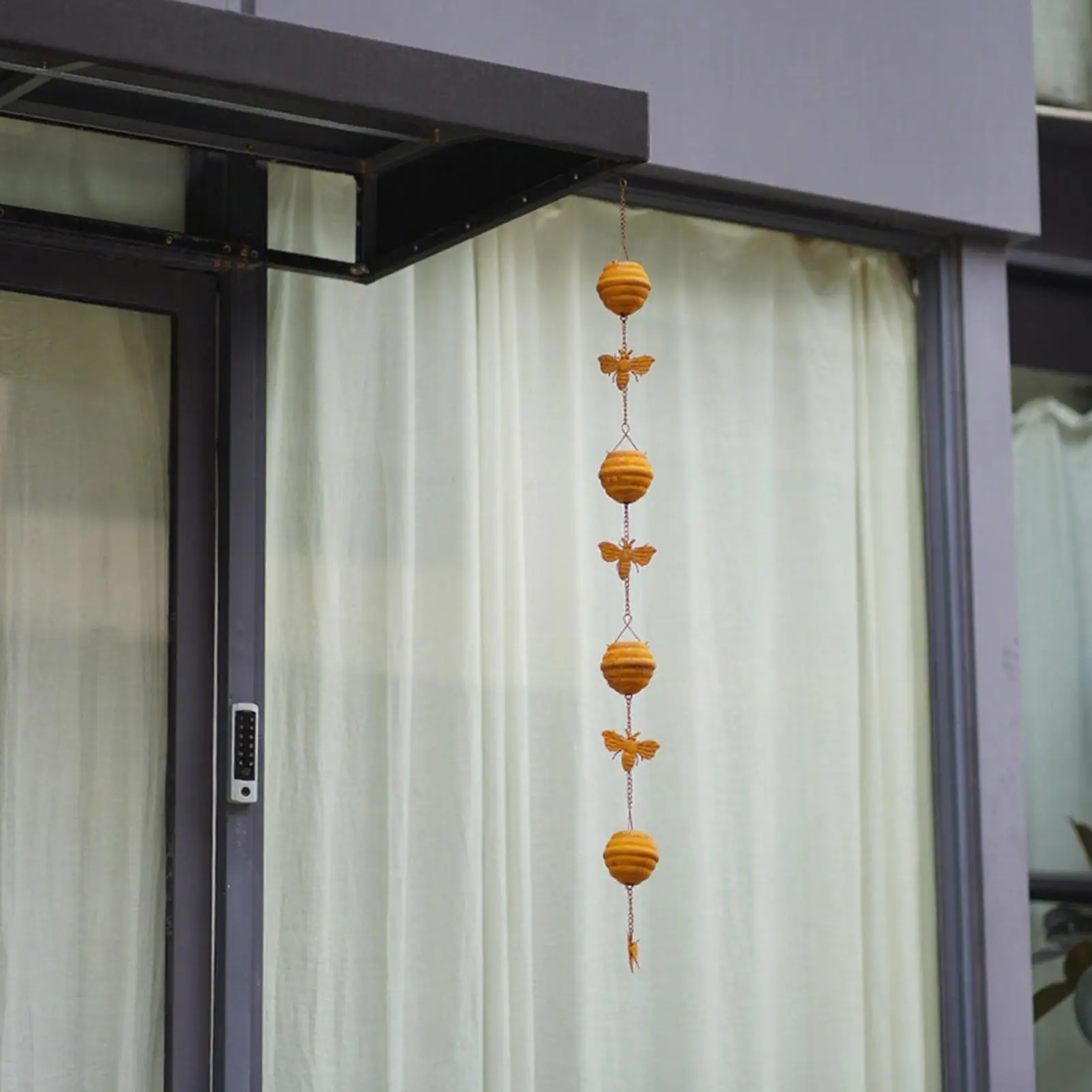 

Rain Chain Bee Shaped Rain Catcher Chain Metal Outdoor Garden Decoration Functional Replacement for Downspout