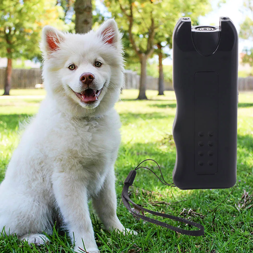 3 in1 Ultrasonic Dog Repeller Battery Powered LED Light Electronic Dog Repeller Handheld Portable Anti-barking Training Device
