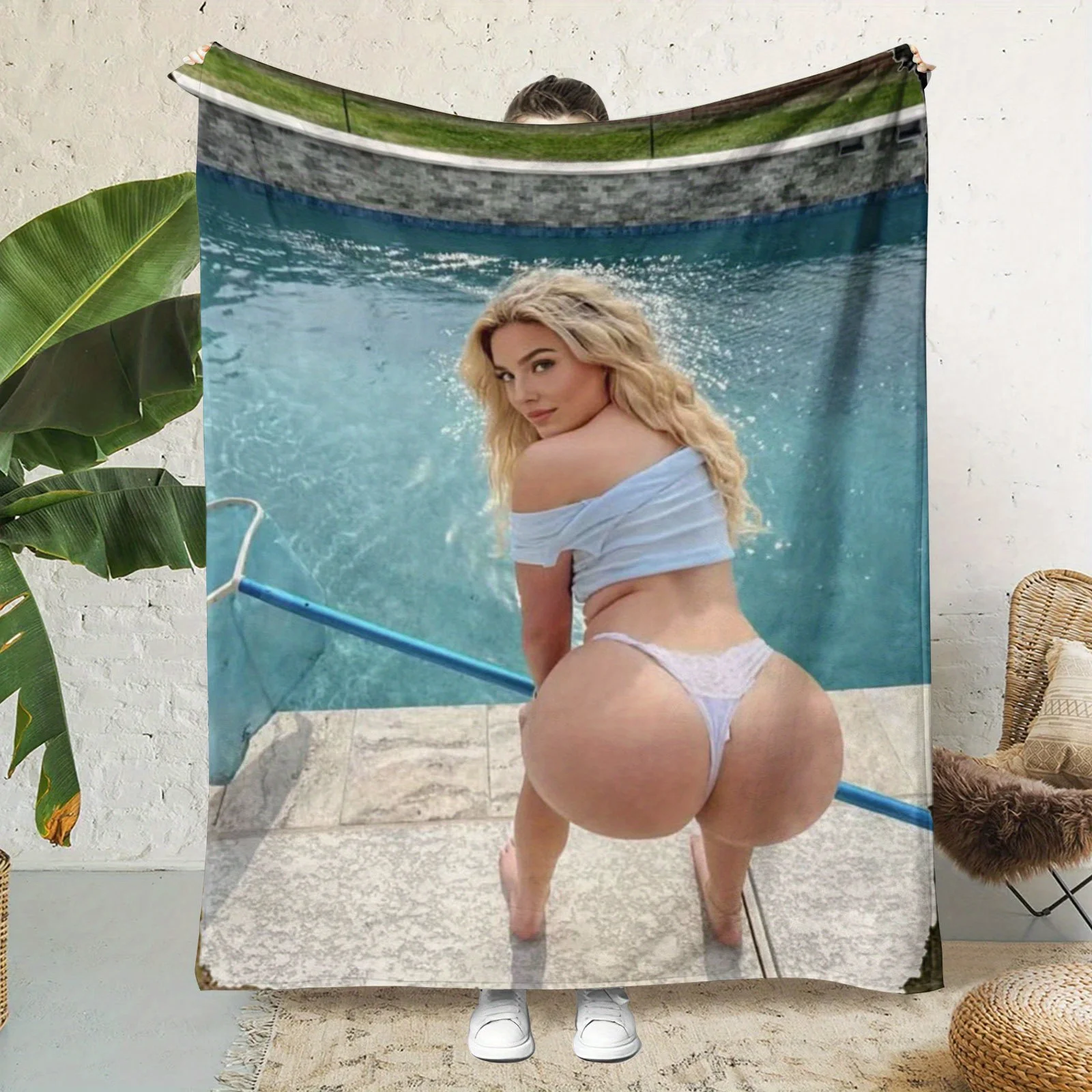 Sexy Model Beach Blanket - Soft Warm Plush All Season - Washable Polyester for Sofa Bed Travel - Luxury Birthday Gift for Her
