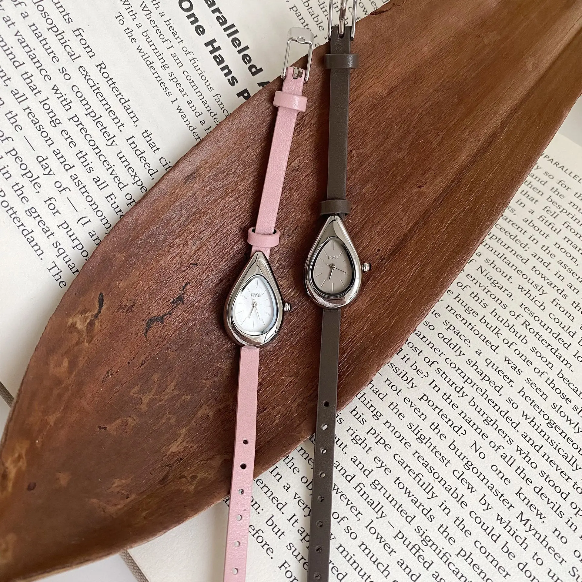2026 New Arrival Fashion Niche High-end Creative Light Luxury Design Temperament Thin Strap Leather Women's Watch Accessories