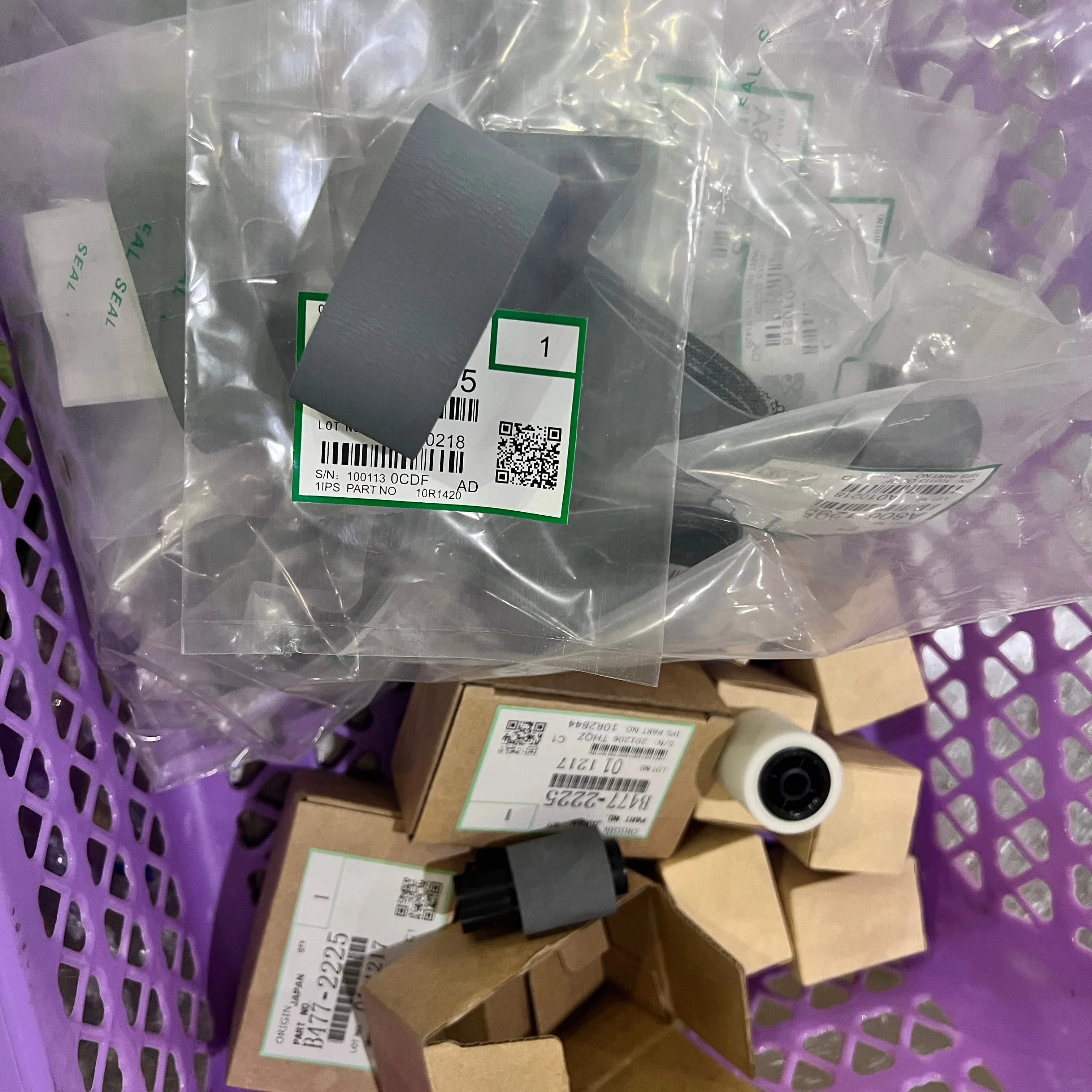 

1 комплект. A806-1295 B387-2161 A859-2241 Комплект ролика захвата ADF для Ricoh MP 4000 4001 4002 5000 5001 5002 C2800 C3300 C4000 C5000