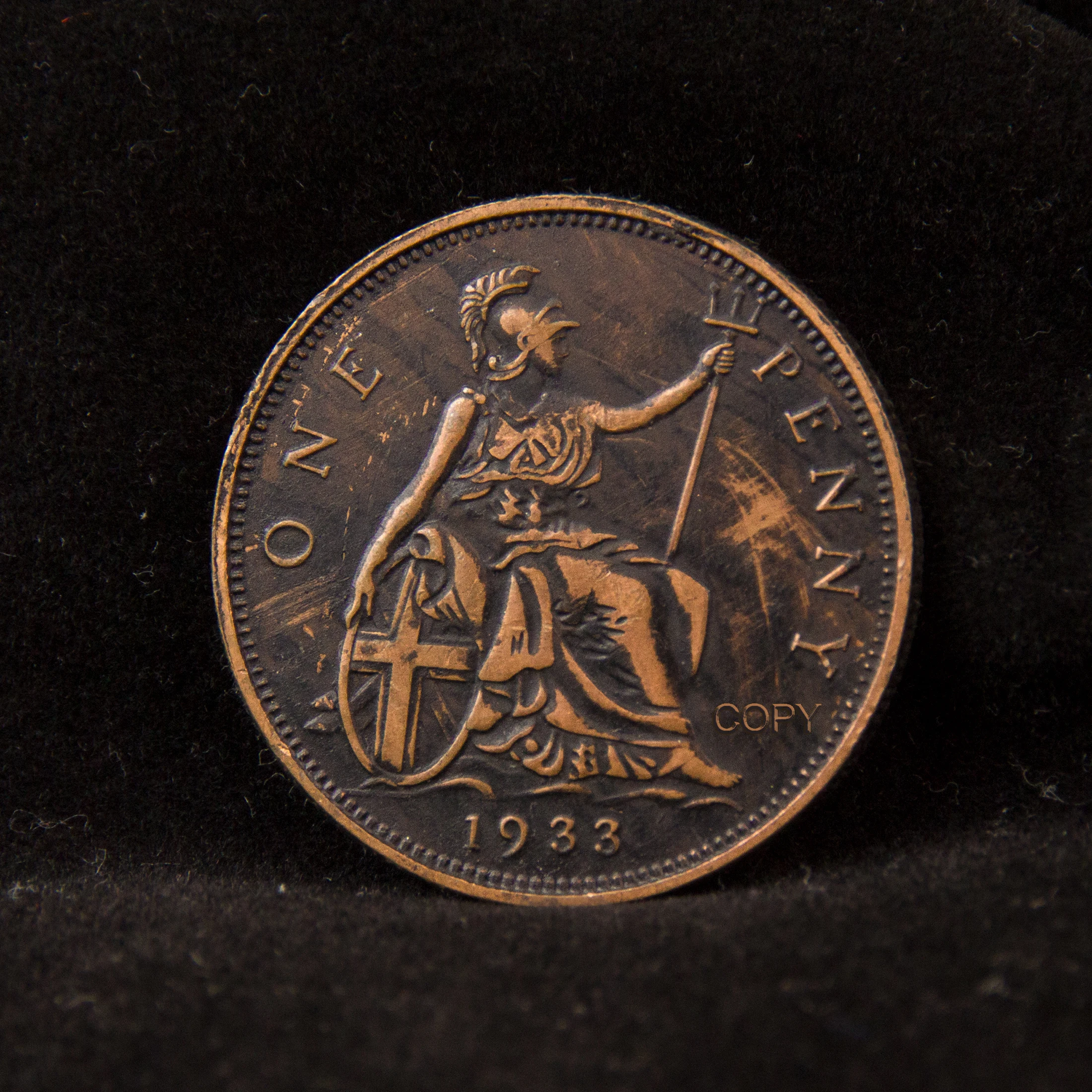 1933 Queen Of Great Britain Purple Bronze Rare Coin, One Penny, Party Souvenir, Fake Money Euro, Challenging Currency