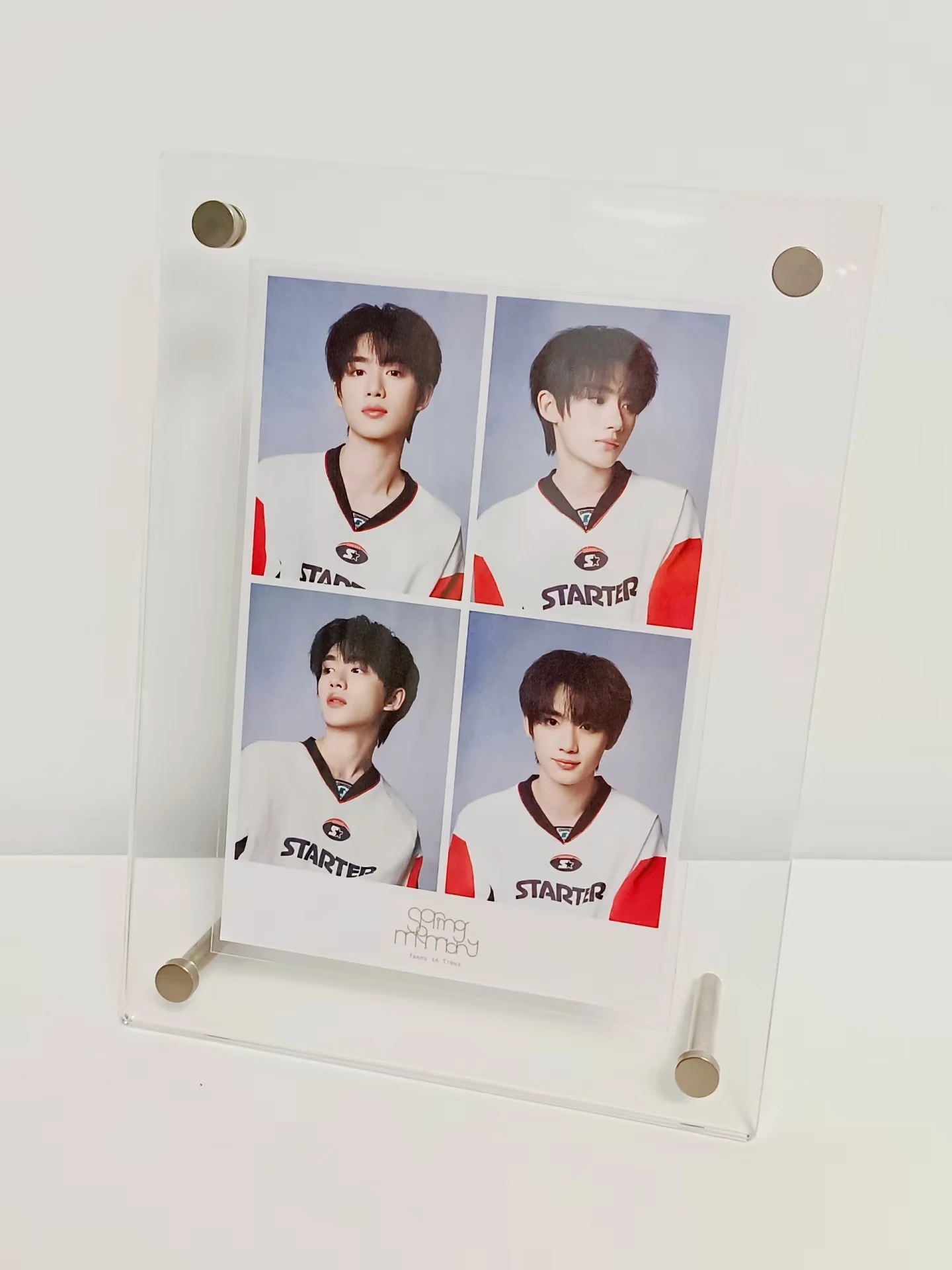Vier/Neun-Gitter Kleine Karte Display Stand Sechs-Gitter Idol Karte Nut Acryl Foto Rahmen Karte Album Desktop ins Stil Display Stand – Detail 5