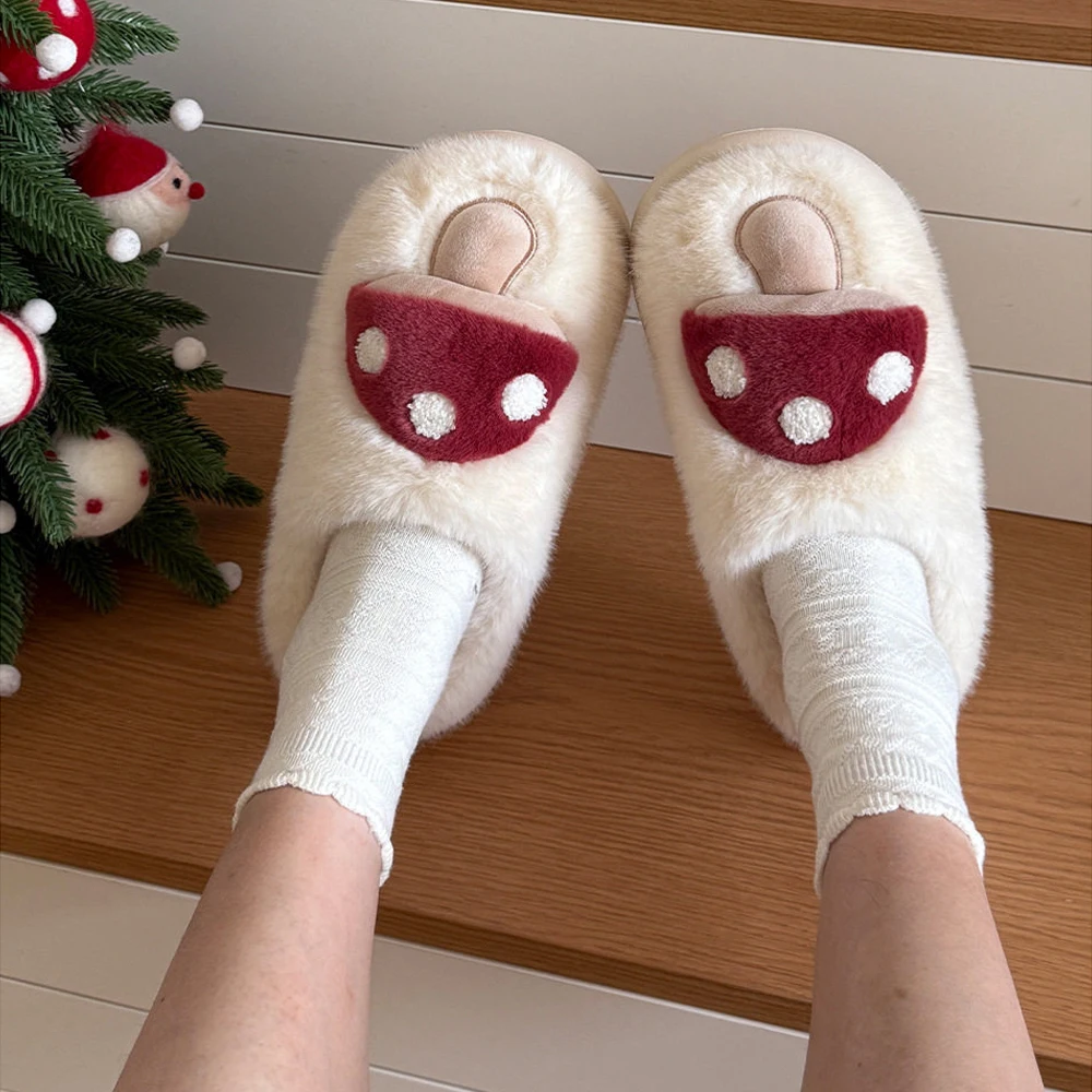 Cute Winter Home Warm Mushroom Slippers Indoor Soft Sole Fleece Lined Anti‑Slip Thick Sole Slippers New Year Gift Plush Slippers