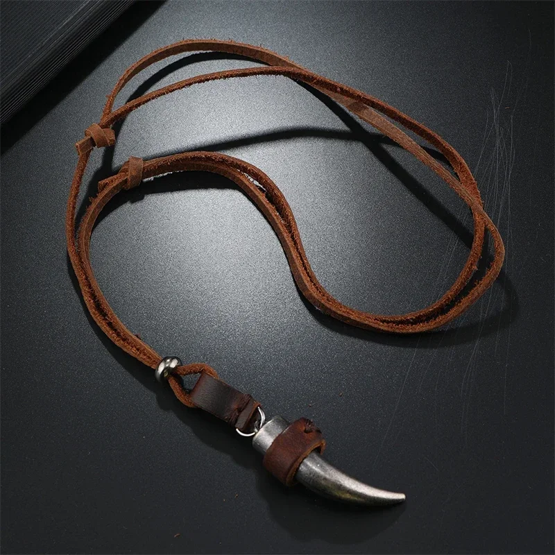 Brown Contracted Male Cowhide Leather Necklace Individual Character Horn Shape Pendant Leather Rope Necklace Man Jewelry Gift