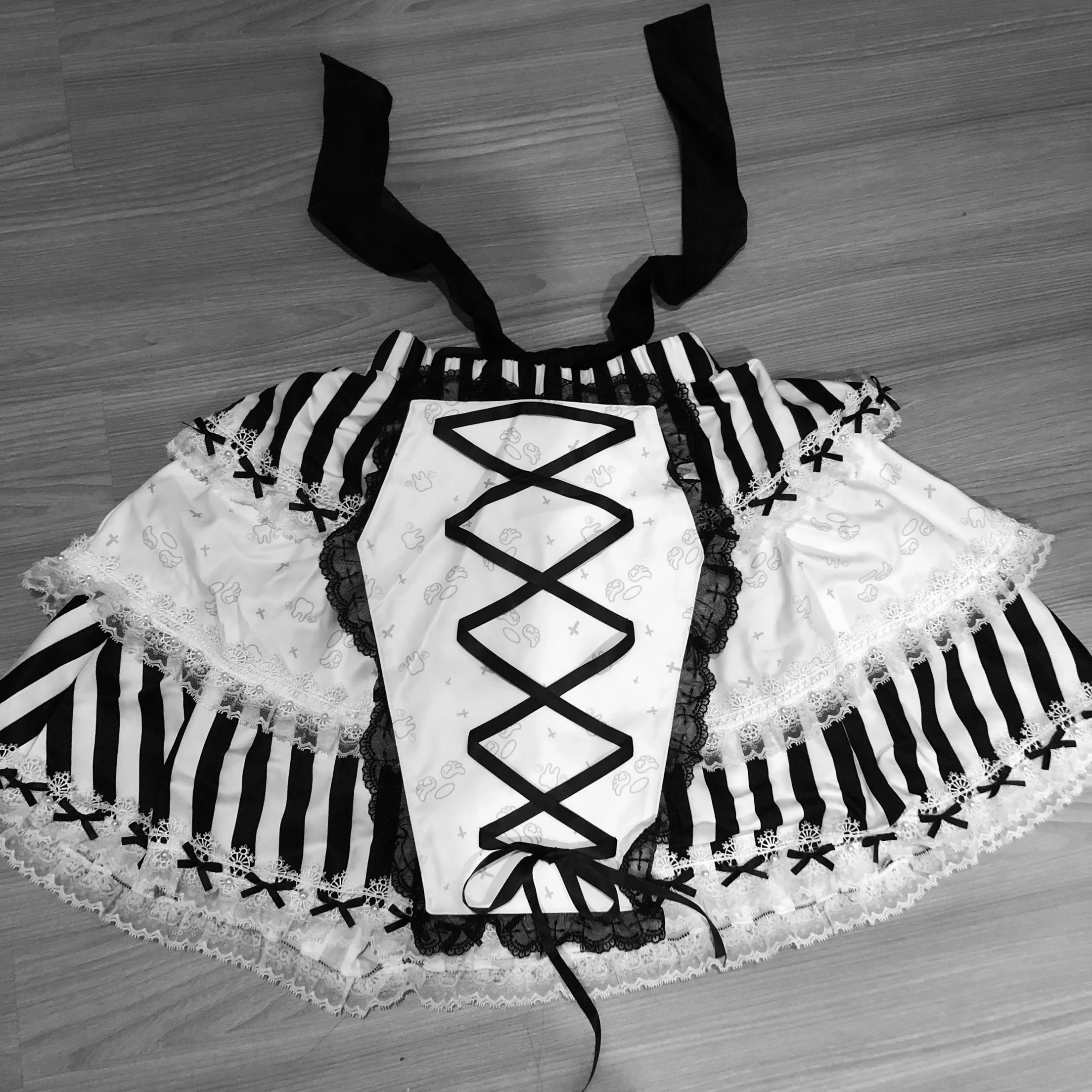 Lace Trim Original Lace-Up Cross Coffin Striped Lace Half Skirt Cute Subculture SK Puff Skirt with Elastic Waist Skirts