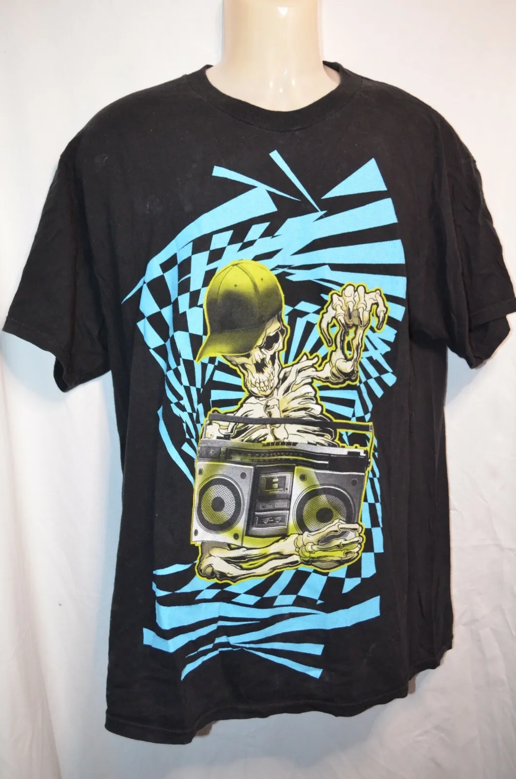 Carbon Authentic Skeleton Boombox Adult Cotton T-Shirt Large