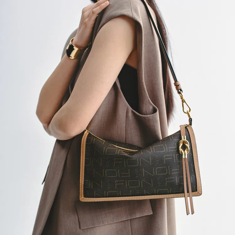 

2025 New Shoulder Bag - Anti-Slip Design, Adjustable Strap, Lightweight & Spacious for Work & Travel