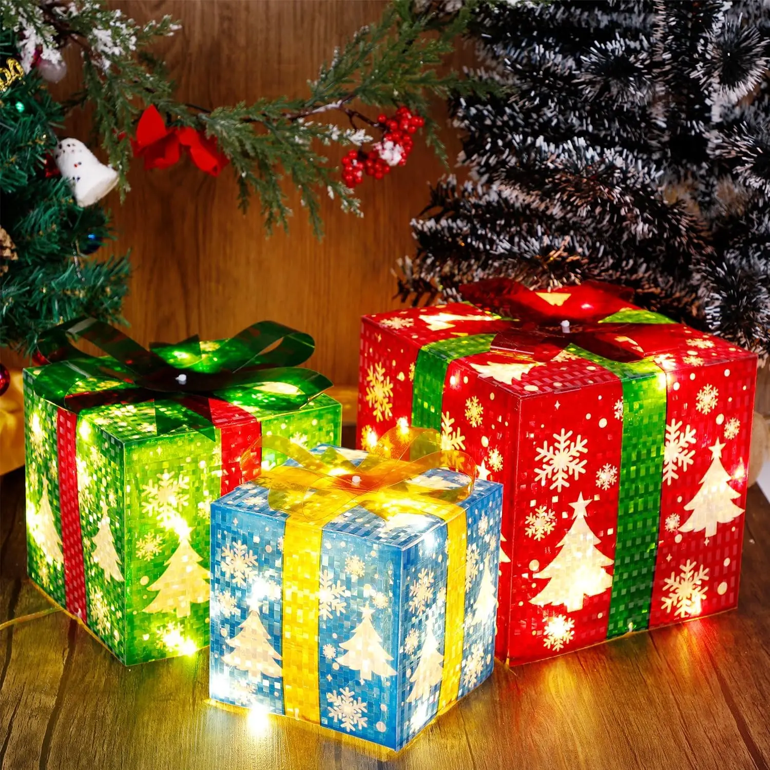 3pcs Christmas Lighted Gift Boxes for Christmas Art Decorations Light , 60 LED Lighted Snowflake Christmas Tree Present Boxes
