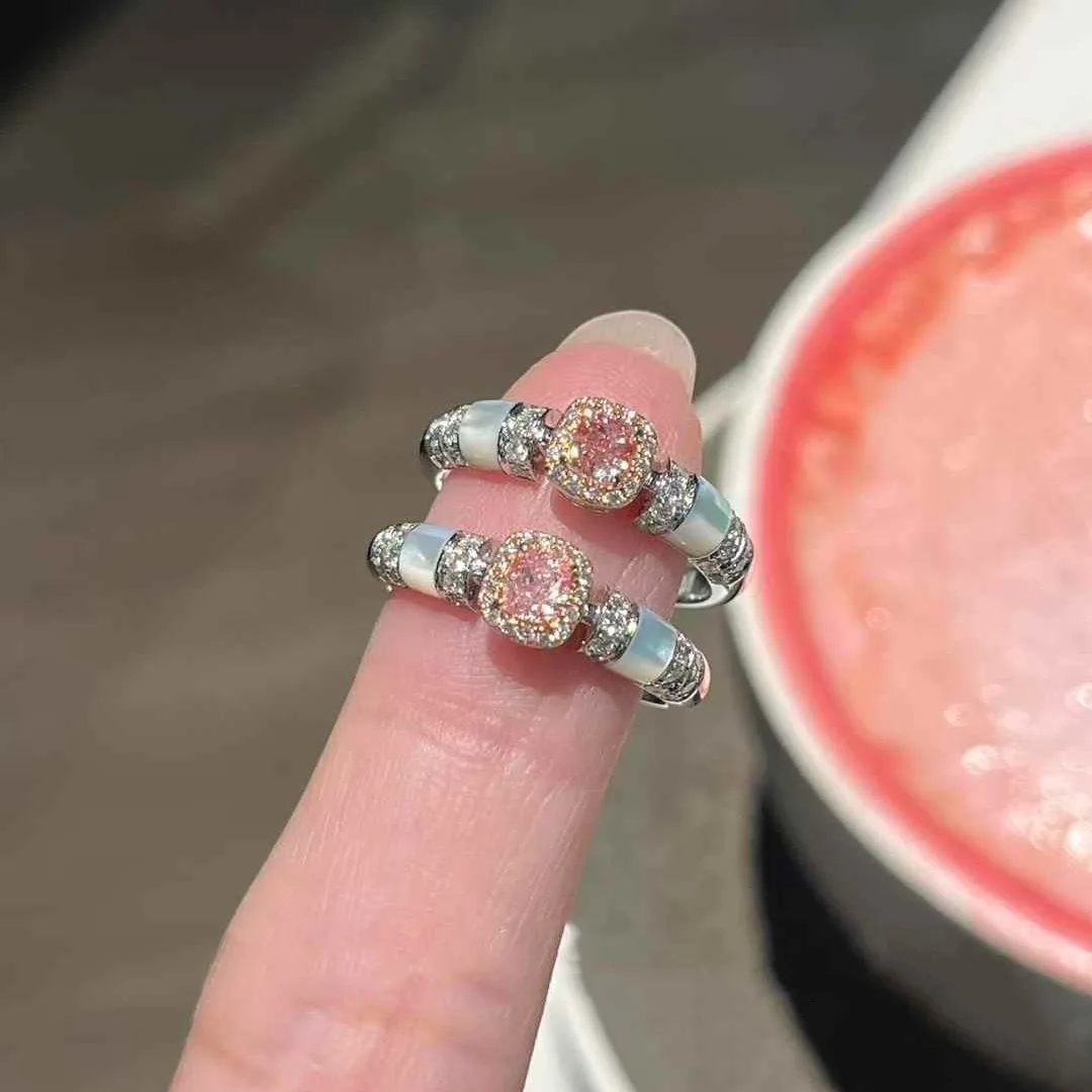 Pink sugar cube white mother-of-pearl ring vintage luxury designer finger accessory for girls