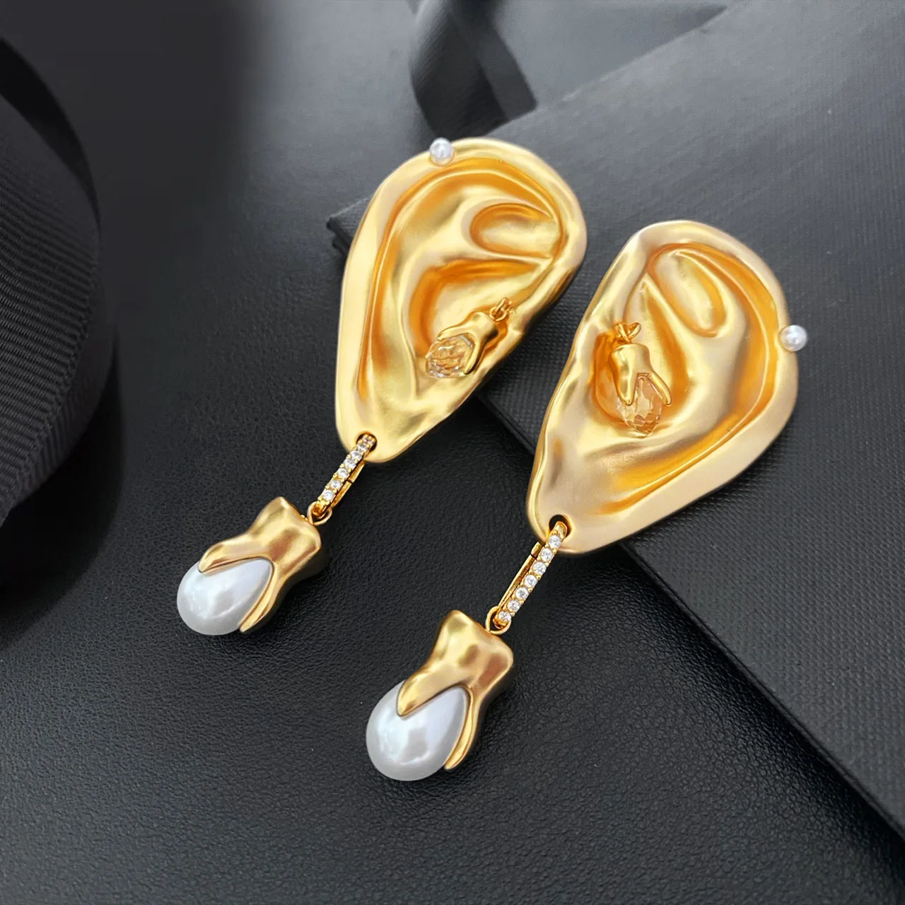 

New Jewelry & Accessories Retro Style Exaggerated Ear Design With Large Ear Clips Earrings For Women's Parties & Gifts