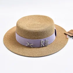 Fashionable Metal RB Letter Straw Hats for Women Spring Summer Natural Straw Beach Sun Hat Elegant Holidays Boater Hat