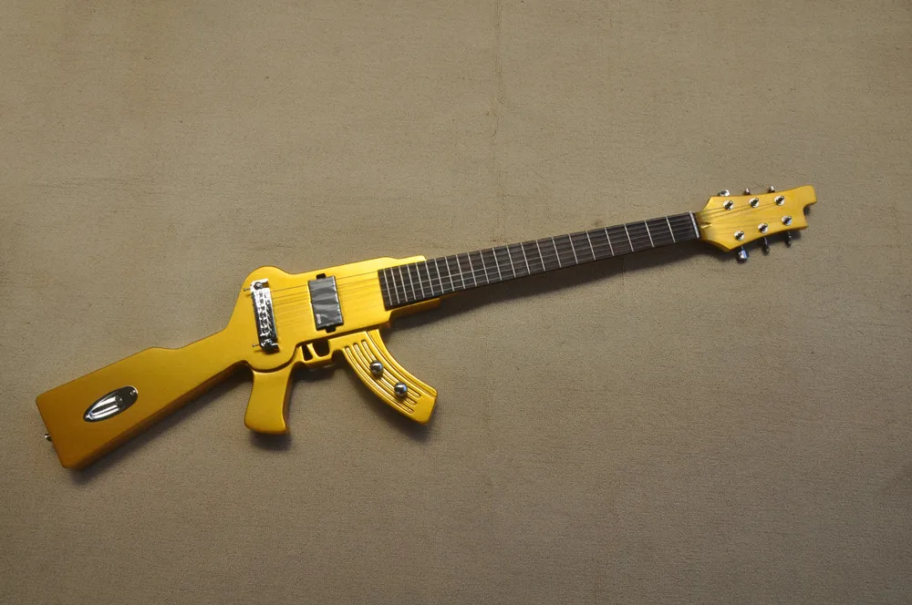 Ungewöhnliche Form Gold 6-saitige E-Gitarre mit Palisander-Griffbrett-Chrom-Hardware, individueller Service