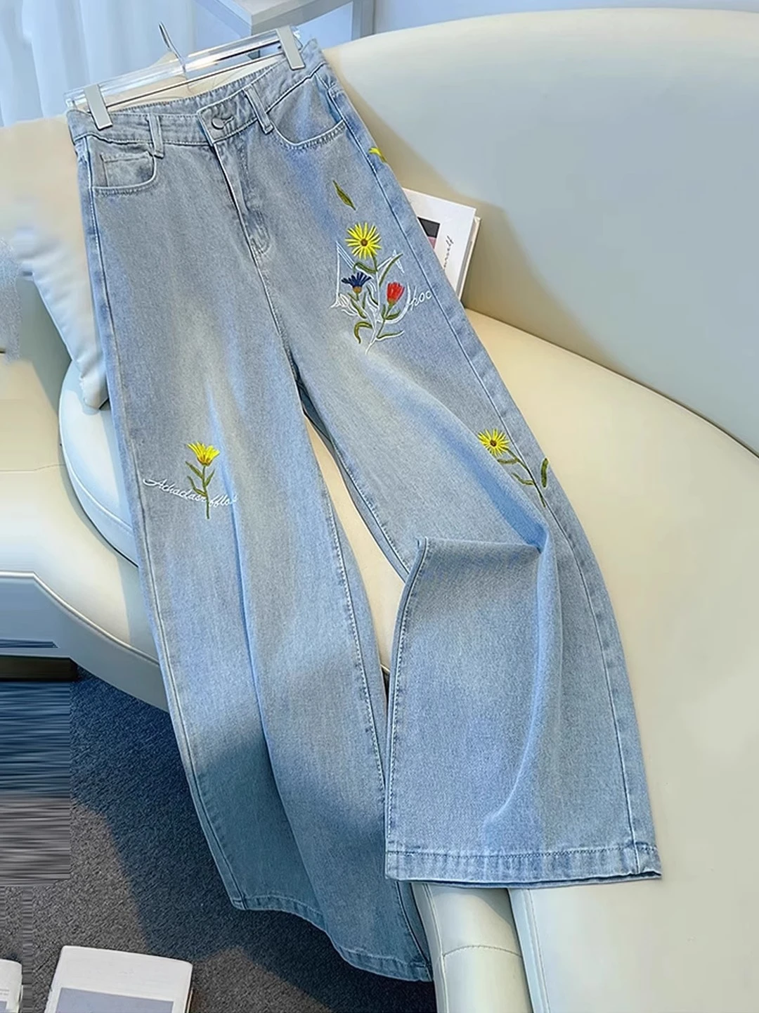 السيدات موضة مطرزة واسعة الساق فضفاض الجينز المرأة 2025 صيف جديد رقيقة الدينيم السراويل المؤنث العصرية مستقيم سراويل جينز