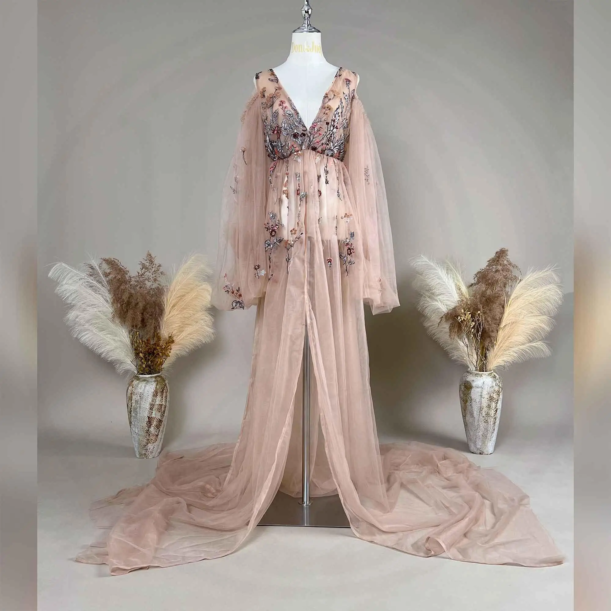 

Don&Judy Tulle Embroidered Wedding Dress, Women's Flower Printed Dresses, Long-sleeved Suitable For Party Photography.