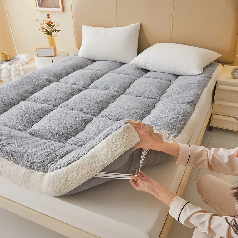 Fleece MattressTopper-Extra Thick Luxury Plush Bed Pad Soft Pillow Top With Polyester Fill forBack Pain Relief and Winter Warmth