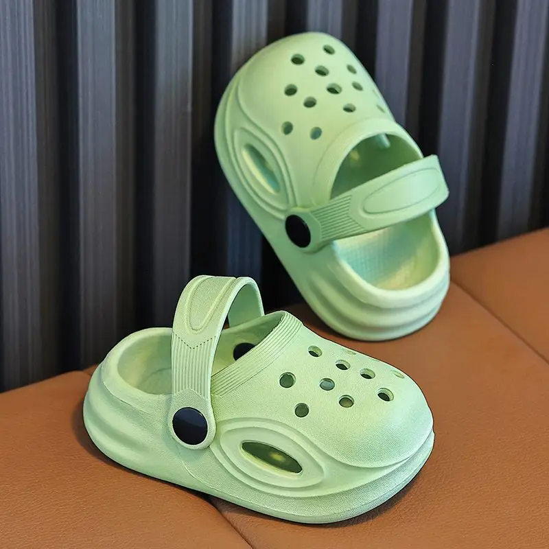 Childrens Cute Soft Anti-Slip Enclosed Toe Beach Slippers for Girls Boys Babies Indoor Outdoor Summer