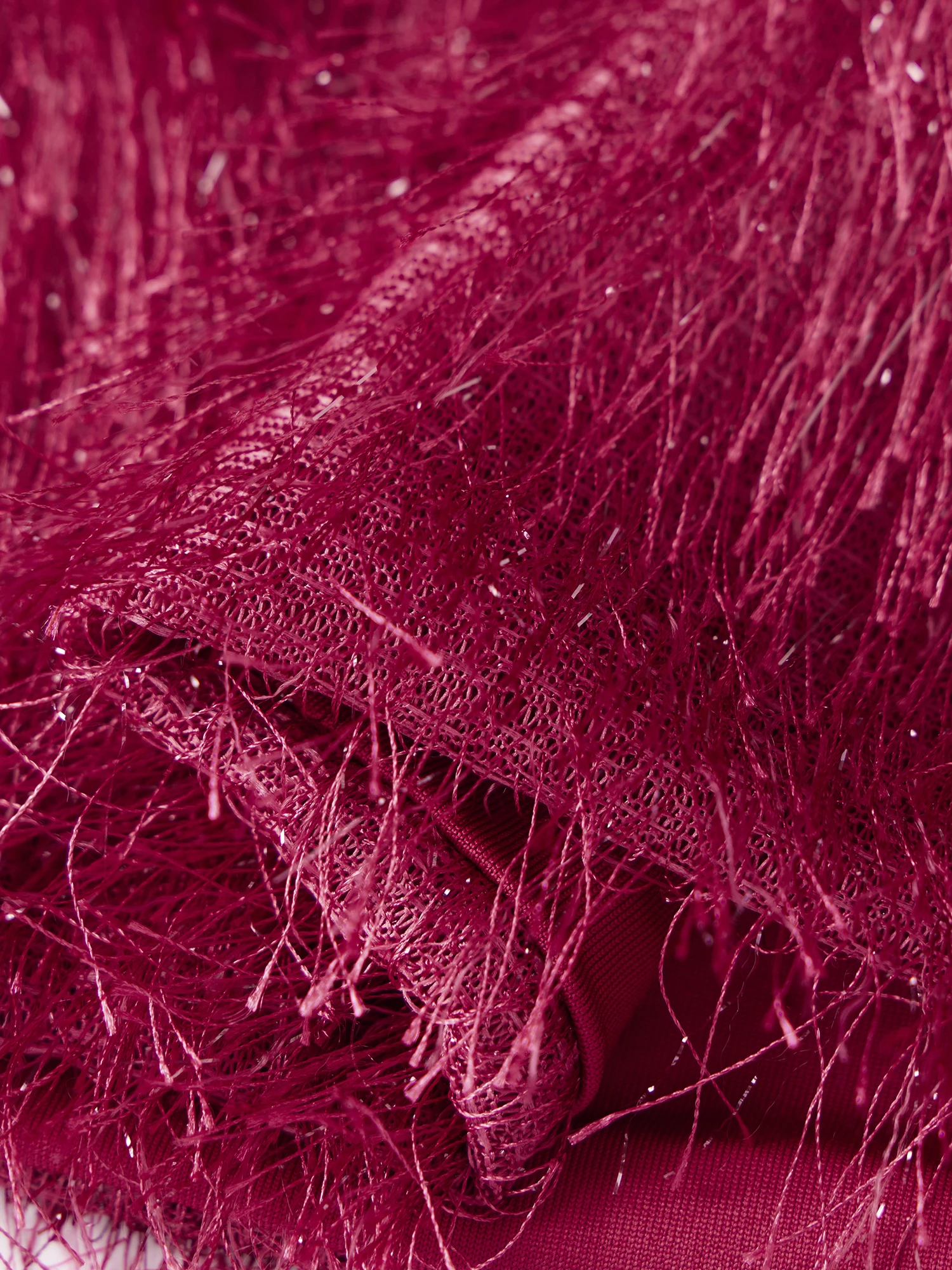 ชุดเดรสแขนกุดคอเหลี่ยมหรูหราพร้อมสายโซ่และดีเทลเปิดหลังสำหรับงานเลี้ยงค็อกเทลและโอกาสพิเศษ