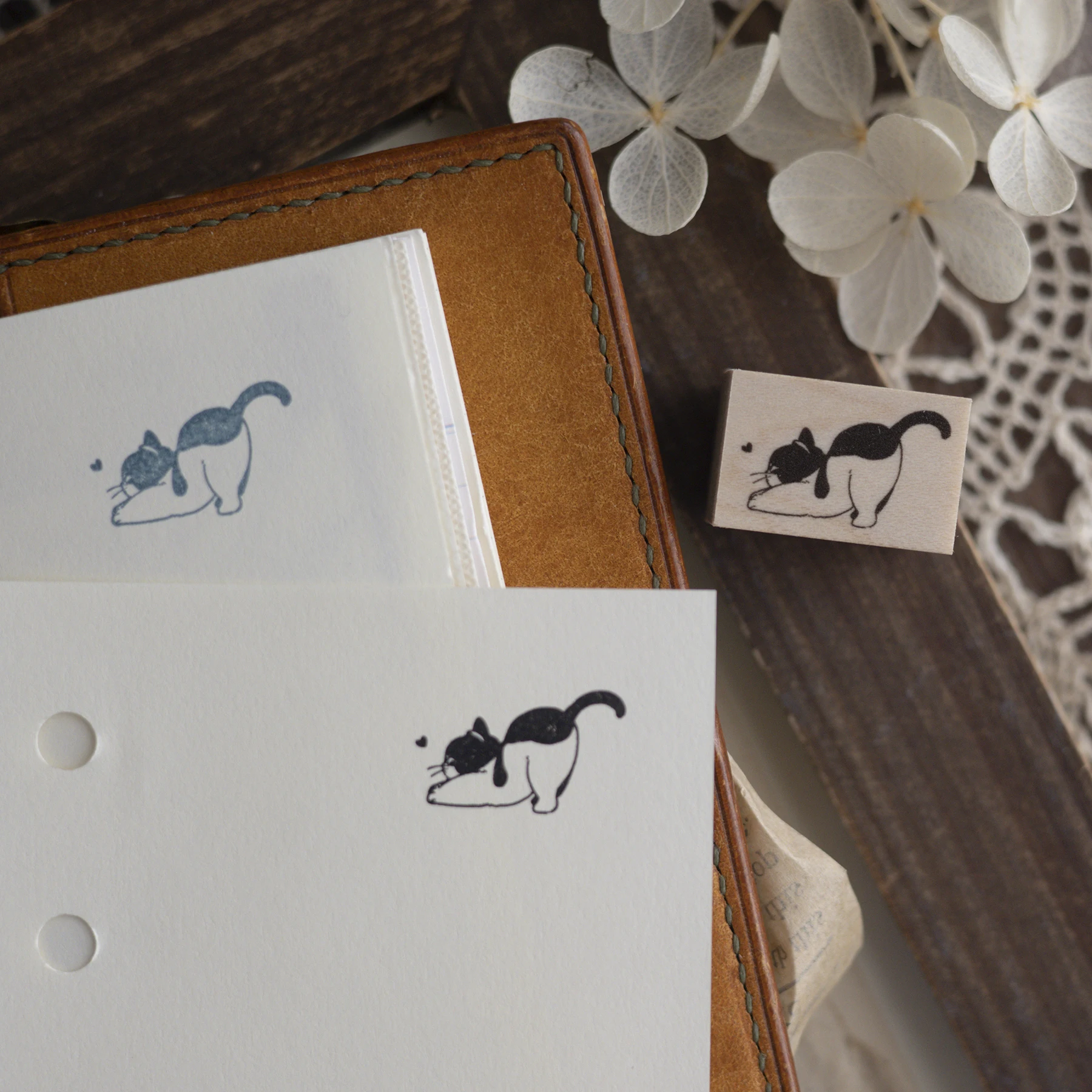 

1 pc Wooden Stamp - Cute Stretching Cat for Notebook Collage