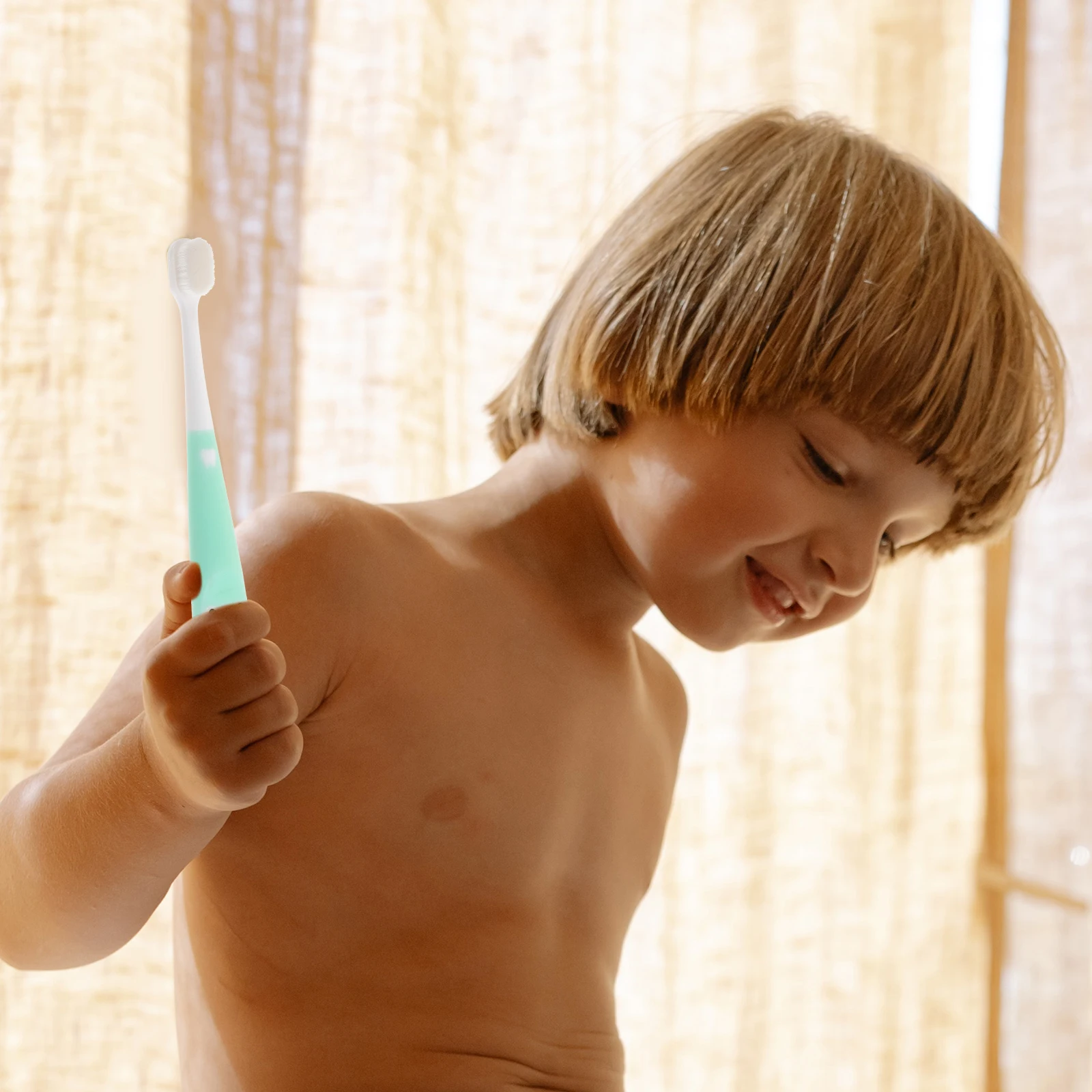 

1Pcs Panda Toothbrush for Kids Soft Bristle Childrens Tooth Brush Ergonomic Handle Comfortable Grip for Baby Mouth Care Tool