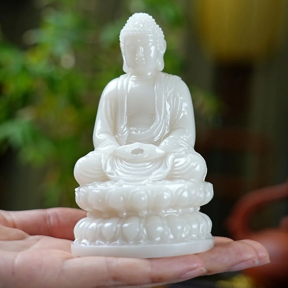 China Natural Hetian White Jade Safety Buddha Statue Worship Fengshui Ornament Statue