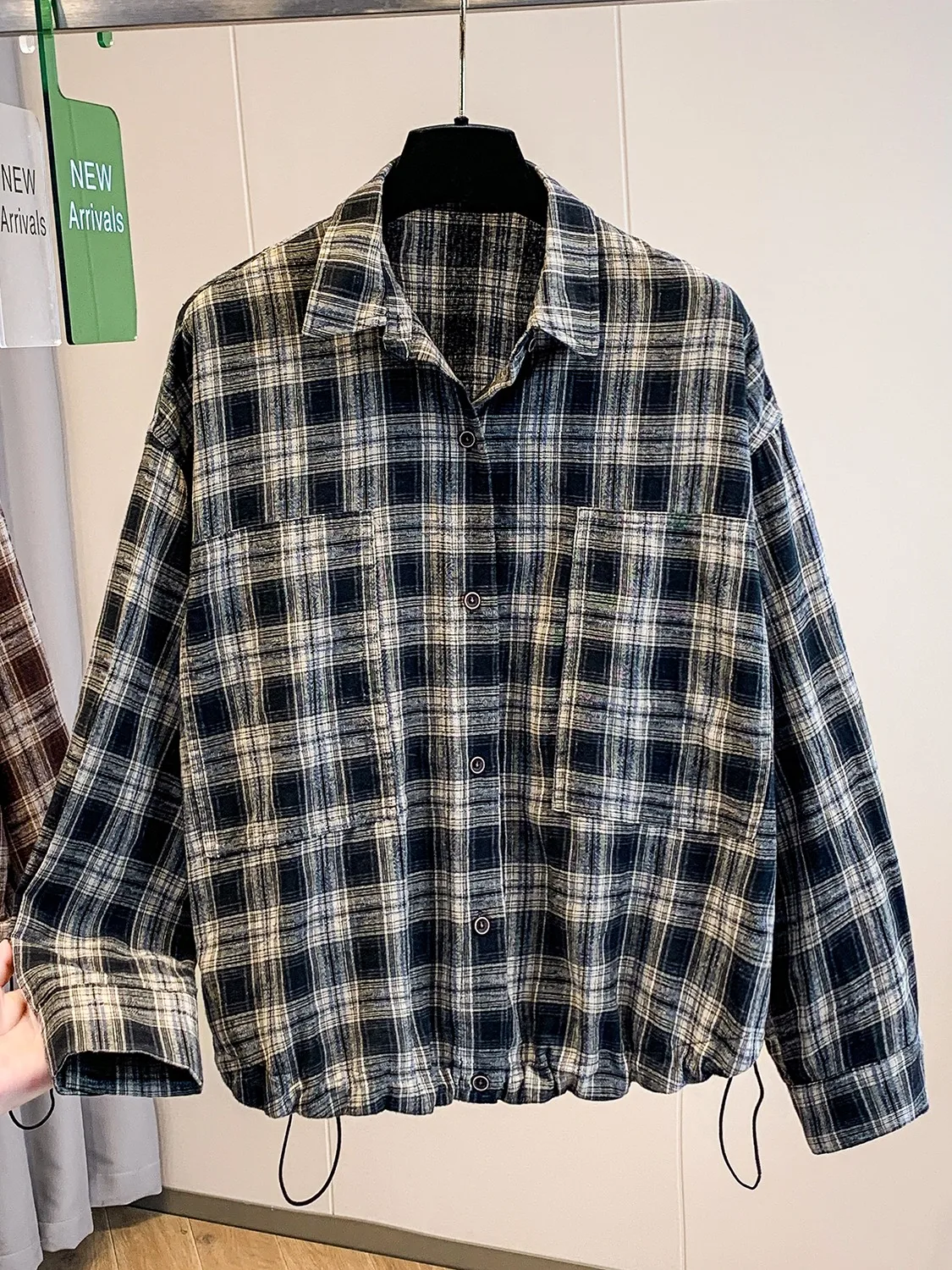 

Дизайнерская рабочая одежда с завязками по краю, женская осенняя антивозрастная одежда больших размеров для похудения, художественный хлопковый льняной длинный топ све