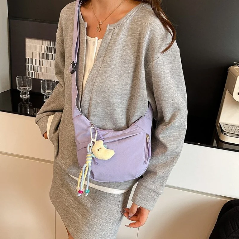 

2025 Новая элитная брендовая женская кожаная сумка на плечо известного дизайнера, простая элегантная парижская сумка ​