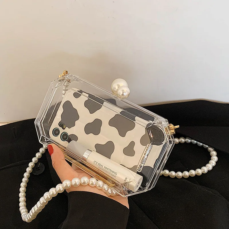 2023 Fashion Clear Acrylic Box Clutch Purse Women Transparent Handbag Plastic Barrel Shaped Bag Girl Party Bag with Pearl Chain