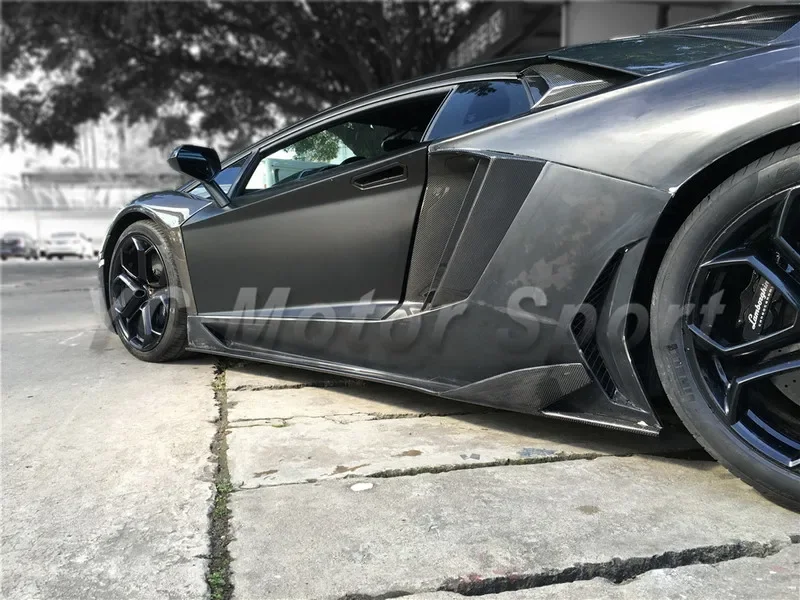 Car Accessories CF Carbon Fiber BKSS-750 Style Side Skirt Under Board Fit For 2011-2014 Aventador LP700 LP720 Body Kit