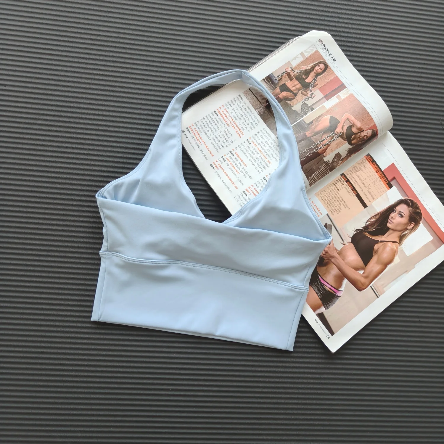 Damen-Sport-BH mit V-Ausschnitt und Halterneck, ultra-elastisch, mit Polsterung, offenem Rücken, Fitness-Tanktop für Yoga, Workout und Activewear – Detail 12