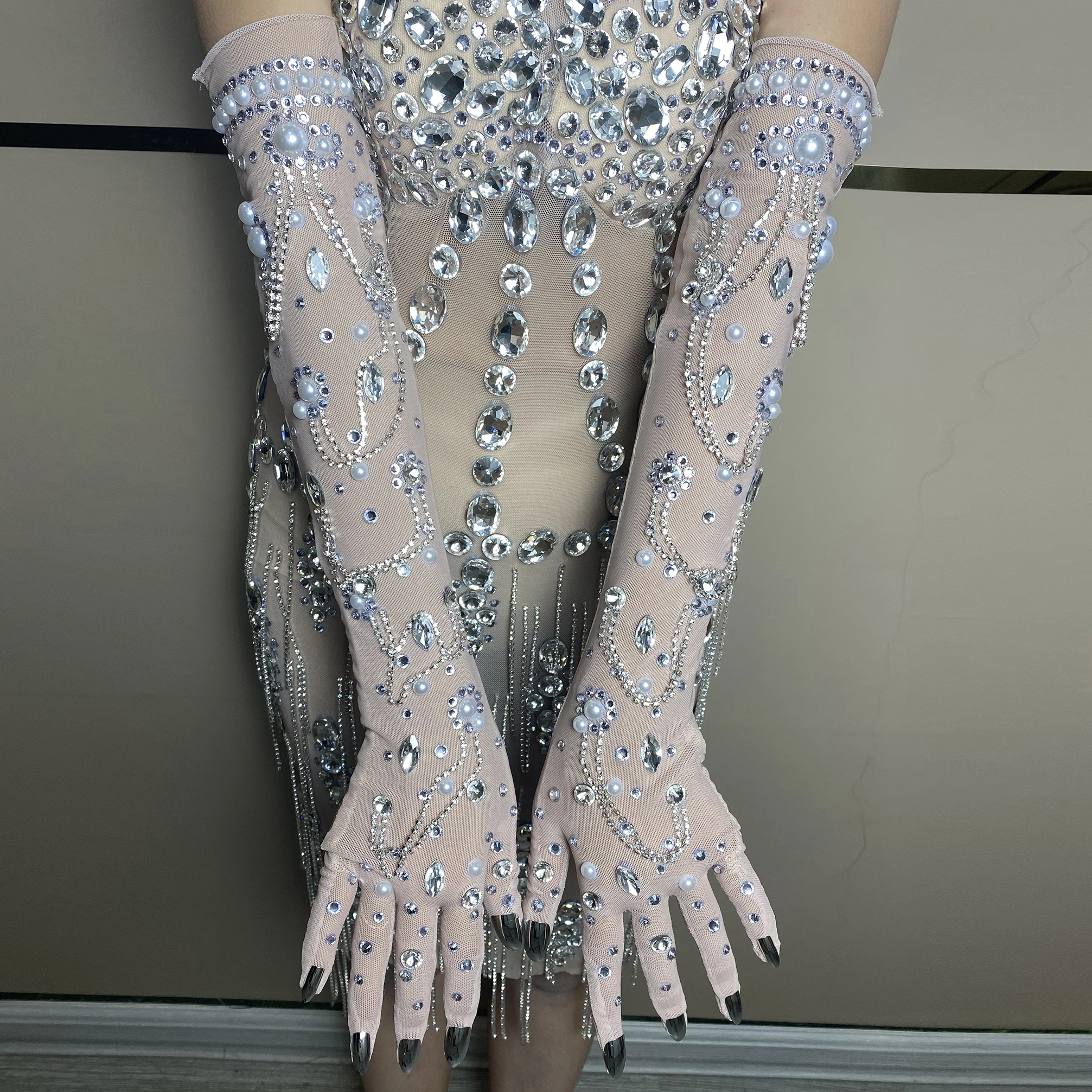 Conjunto de guantes de lentejuelas plateadas para mujer, peluca larga con flecos para fiesta de cumpleaños, accesorios para actuaciones de baile, novedad