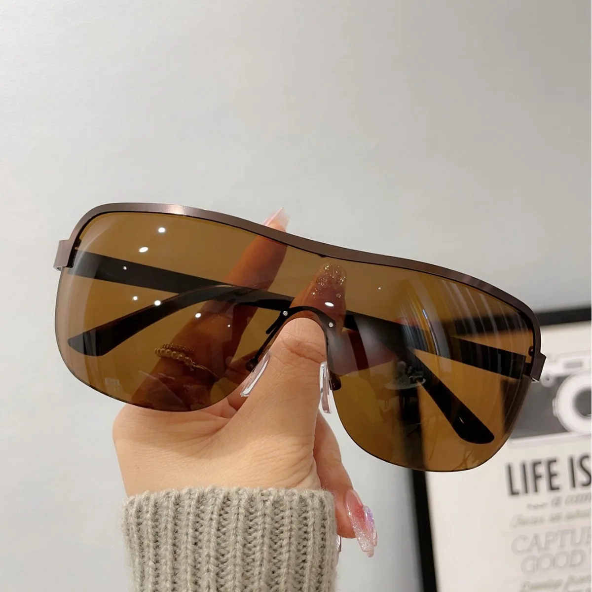 جديد النظارات الشمسية المستديرة النساء الرجال الإطار المعدني مستطيل نظارات شمسية الإناث النظارات الواقية للذكور الإناث النظارات