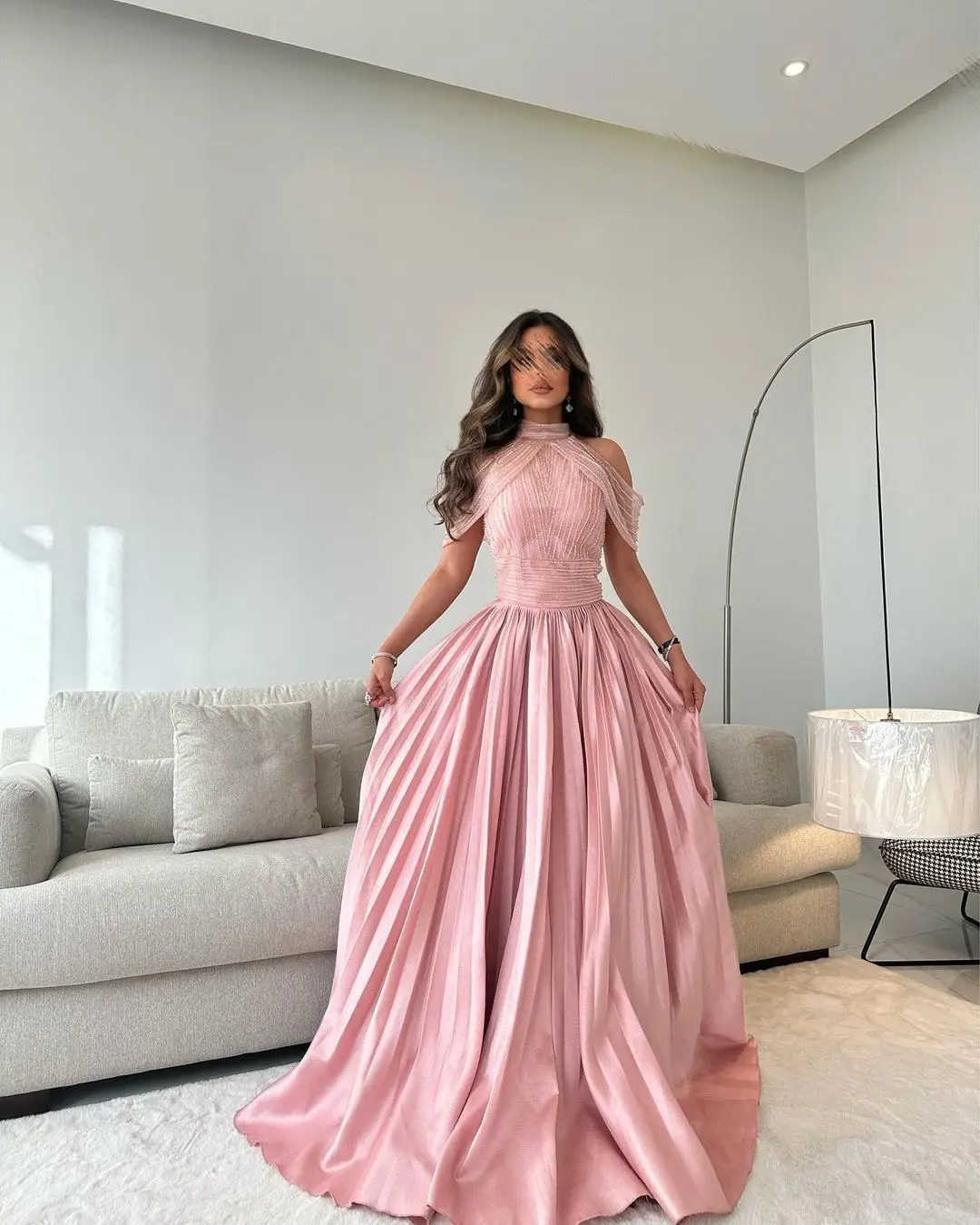 Meetlove Off Shoulder Prom Dresses Pink Floor-Length Sleeveless Zipper Up Wrinkle High Collar Garden Wedding Women Grace 2023