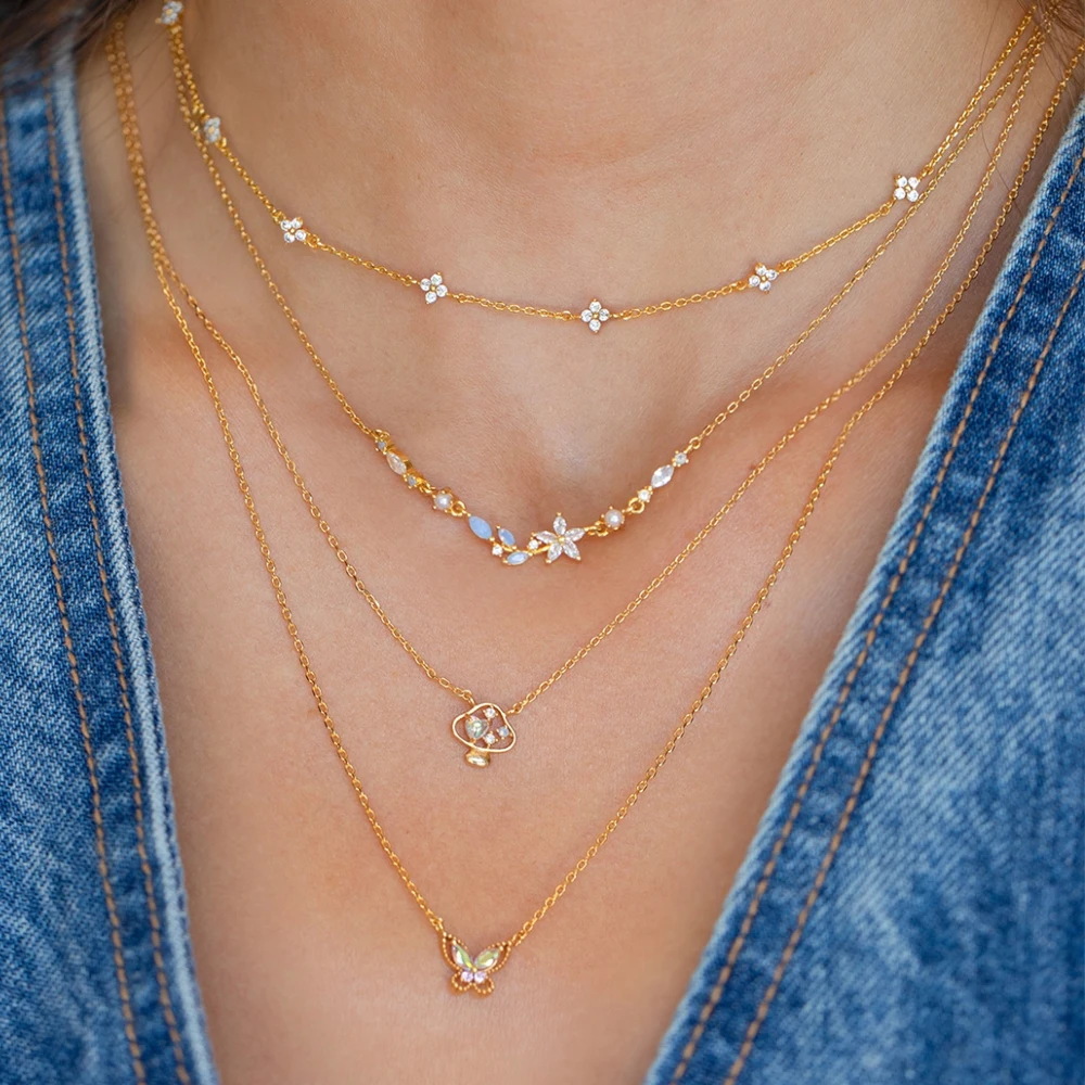 18K Gold Überzogene Neue Heiße Schmetterling Blume Halskette für Frauen Mondlicht Stein Anhänger Trendy Weibliche Geburtstag Schmuck Bijoux geschenk