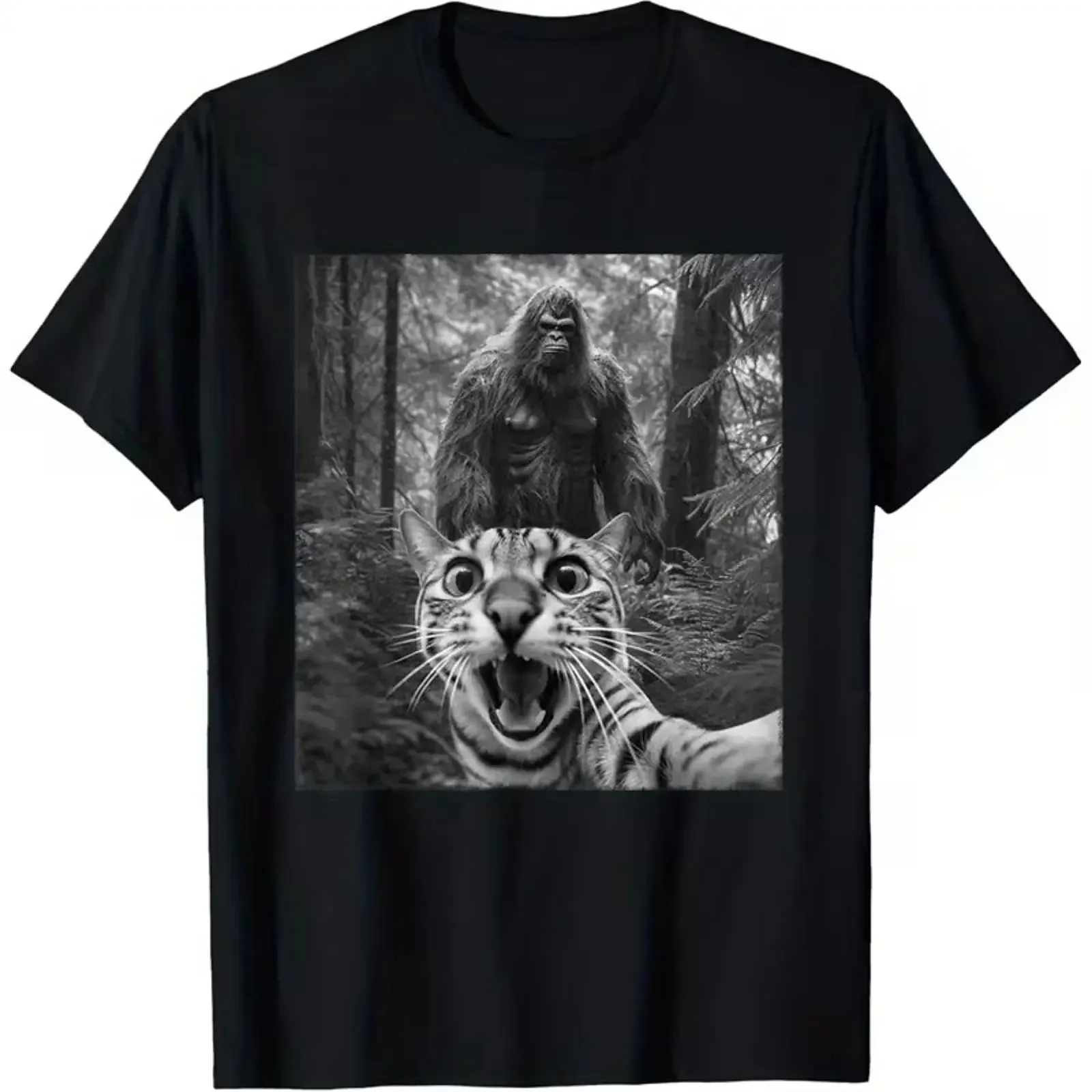 Funny Sasquatch amp Scared Cat Selfie T Shirt Soft Cotton Casual Fit Round Nec vintage Washed designer clothes Breathable