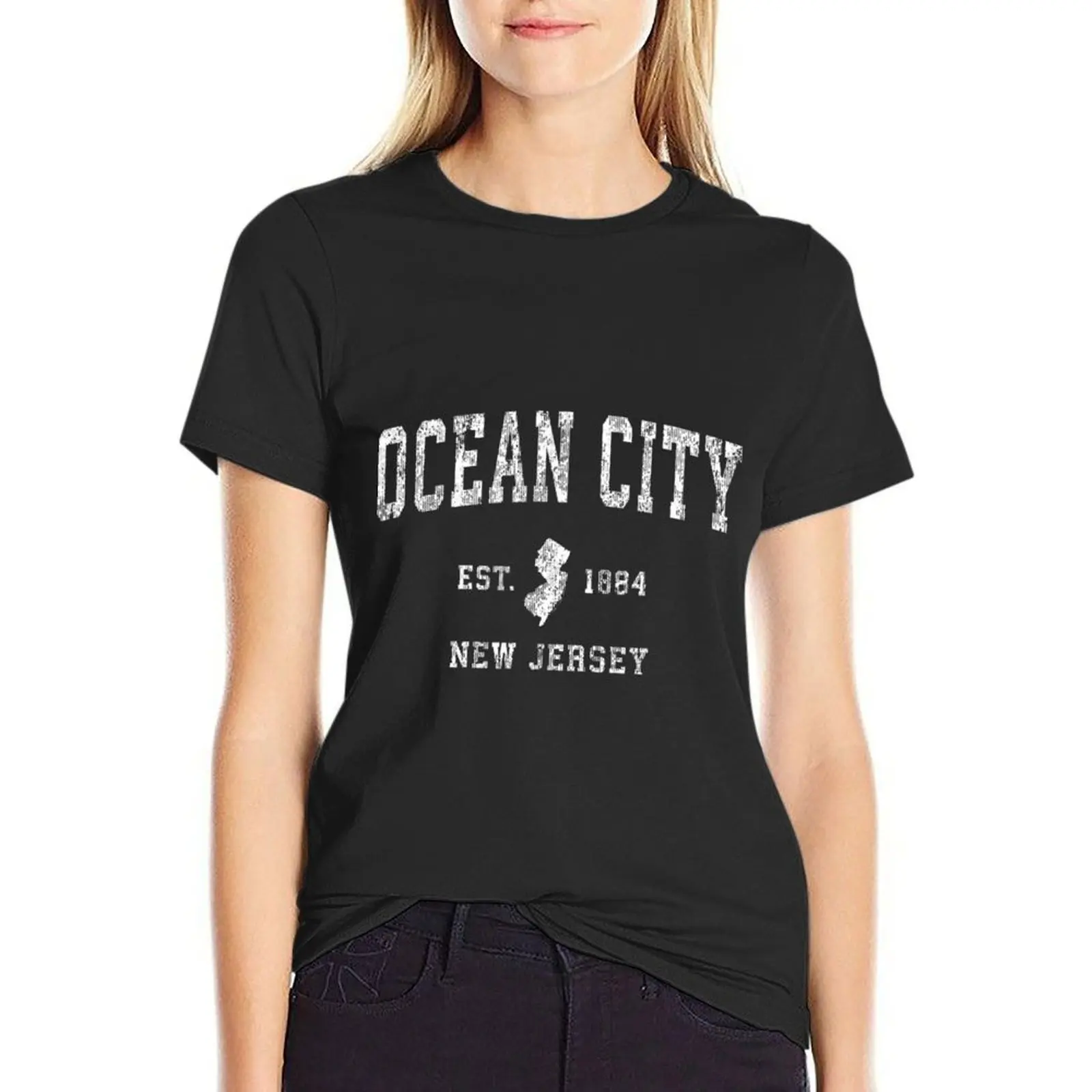 

Ocean City New Jersey NJ Vintage Athletic Sports Design \t\t T-Shirt korean fashion plain oversized workout shirts for Women
