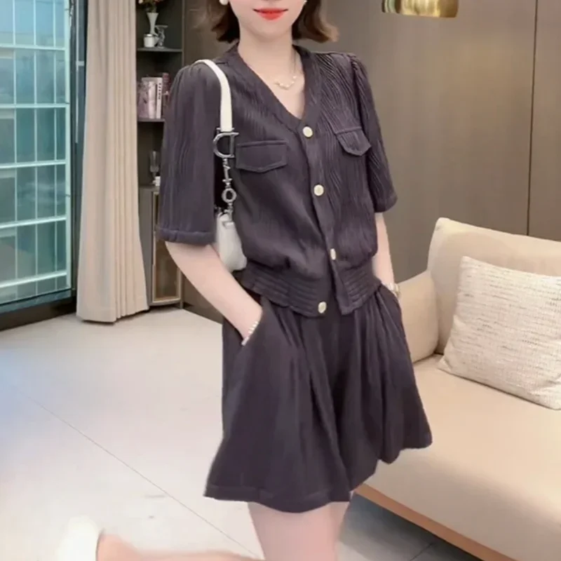 

Женские короткие комплекты из двух предметов, женские шорты из двух предметов, повседневная стильная классическая одежда, тренд в корейском стиле с курткой в комплекте JJ61