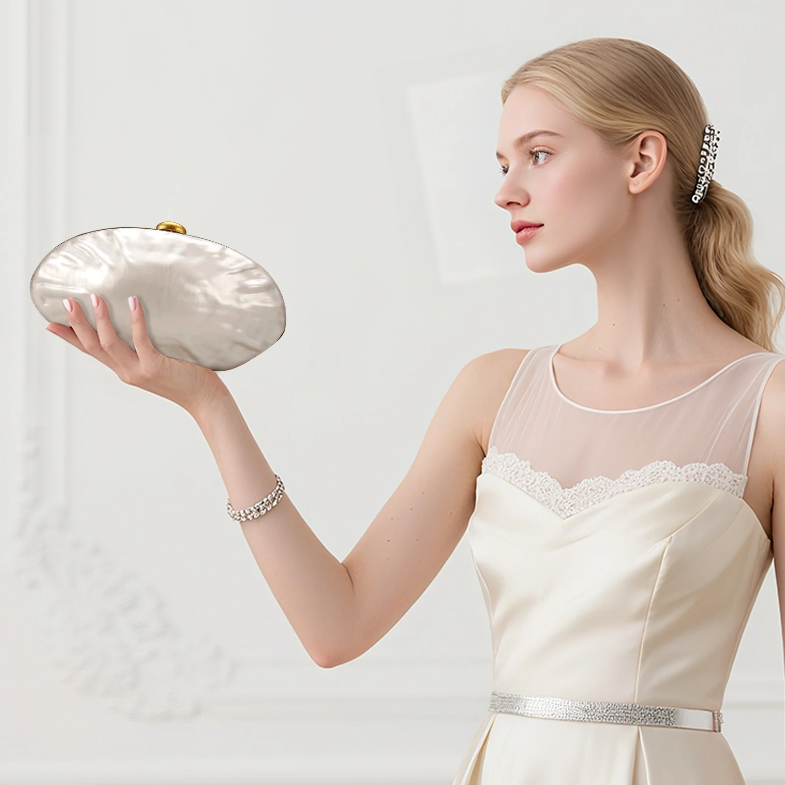 

New 2025 Acrylic Shell Goose Egg Handbag Evening Bag Party Banquet Women's Purse Hard Shell Clutch with Chain Strap