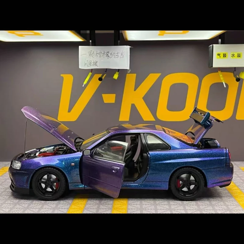 Nissan Skyline GTR-R34 – modèle de voiture en alliage moulé sous pression, véhicule en métal, son et lumière, jouet de collection pour enfants, cadeaux, 1:18
