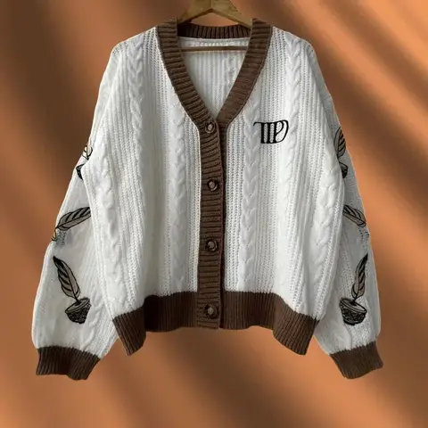 2025 Spring Women Trend ttpd Loose Fitting Floral Embroidered Knitted Cardigan Y2k Regulai Fit Blue Koi Cardigans Female