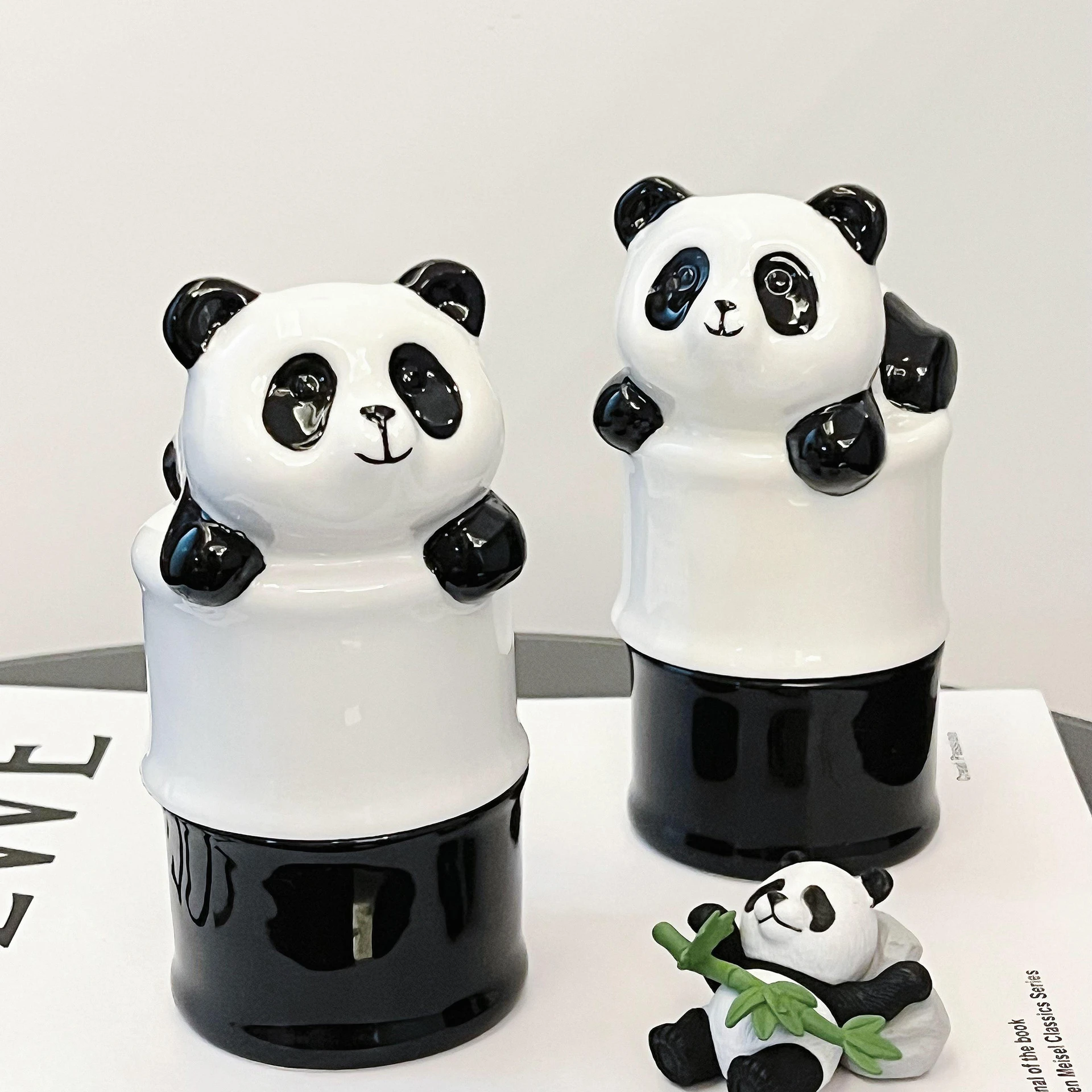 1Pcs Animal and plant Themed Ceramic Toothpick Holders,Pandas, Octopuses, Puppies, and Corn